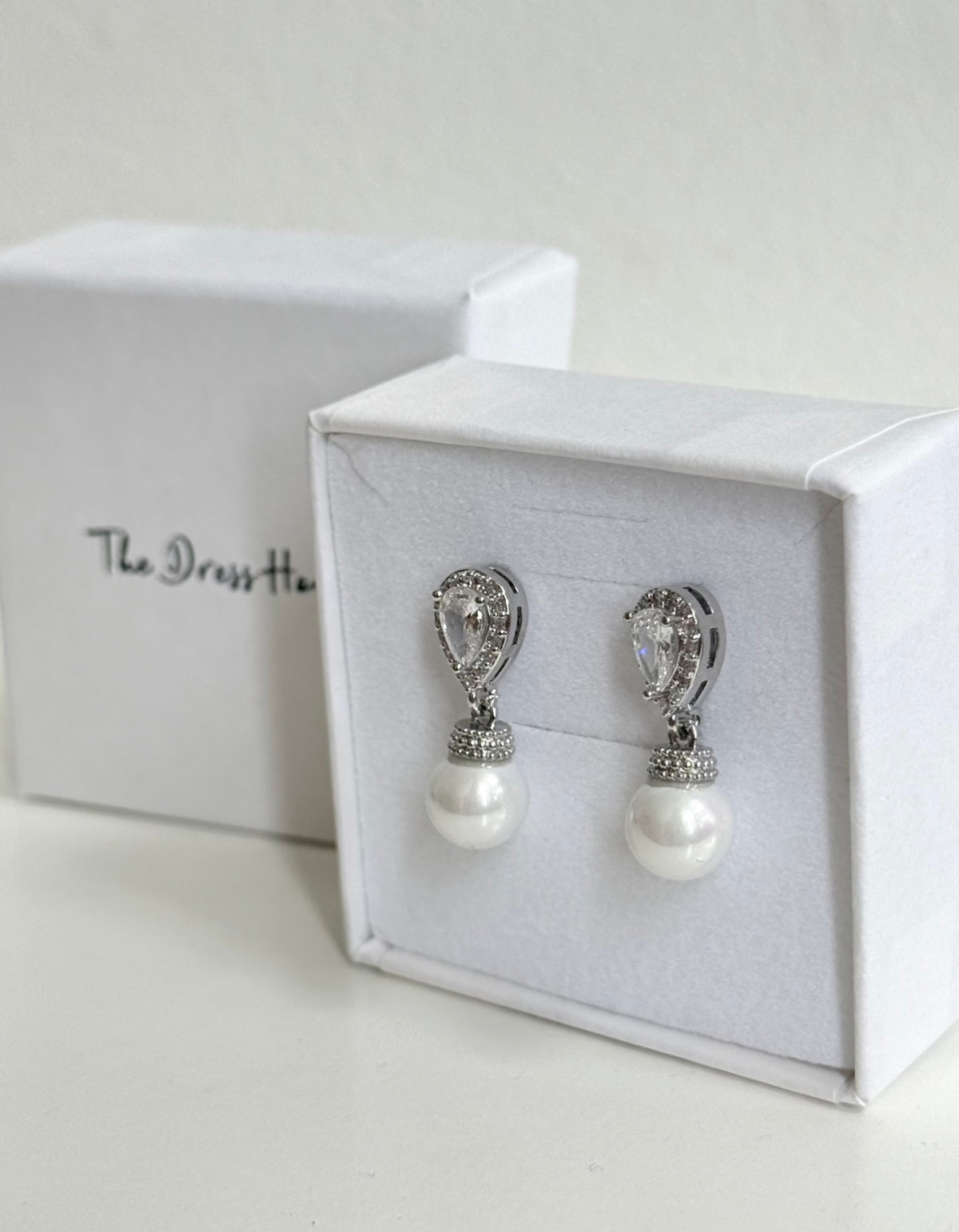 Lena - Silver Pearl Earring