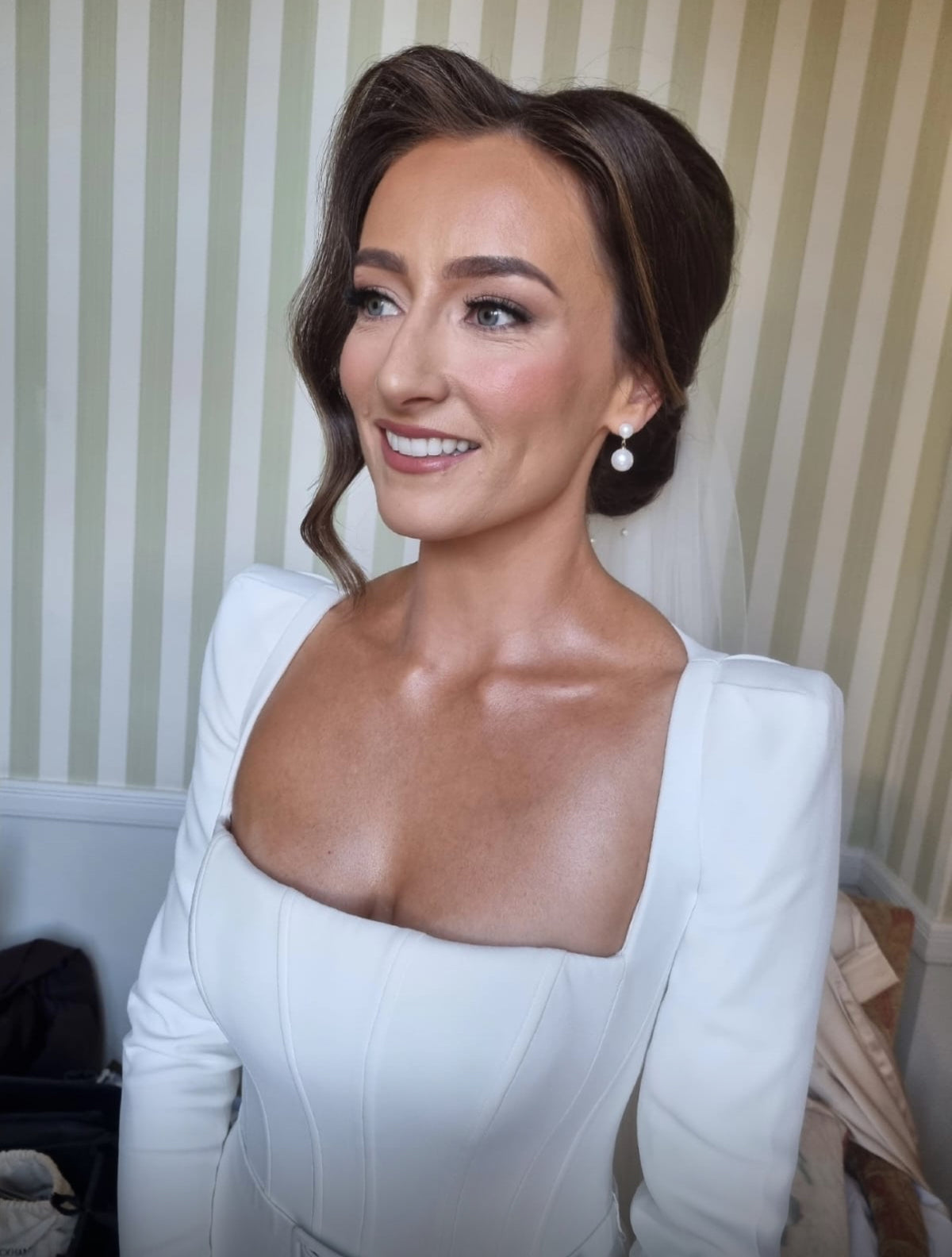 Carina - Gold Pearl Earring