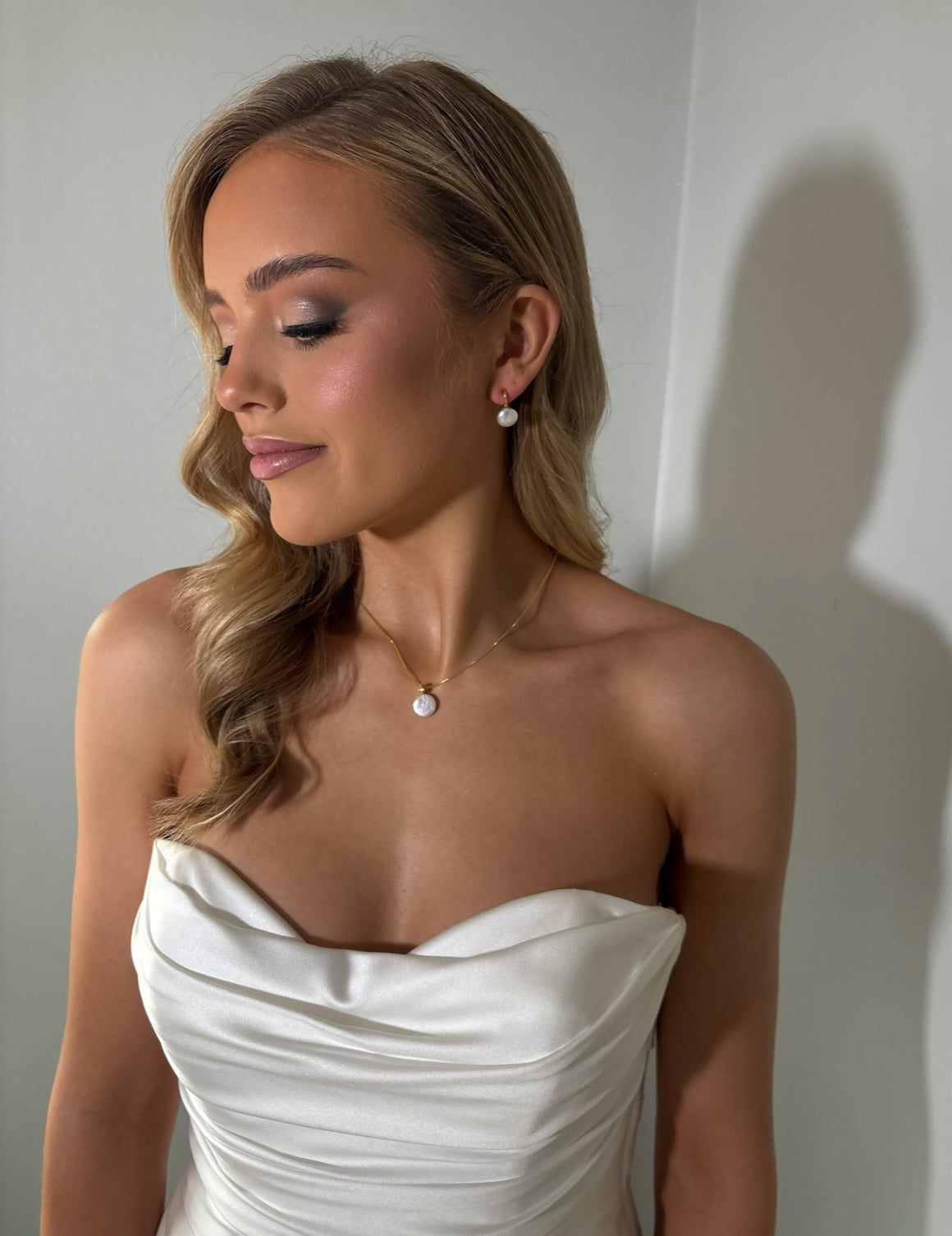 Sadie - Gold Pearl Necklace Earring Set