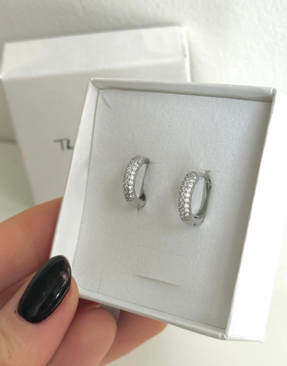 Kitty - Silver Hoop Earring