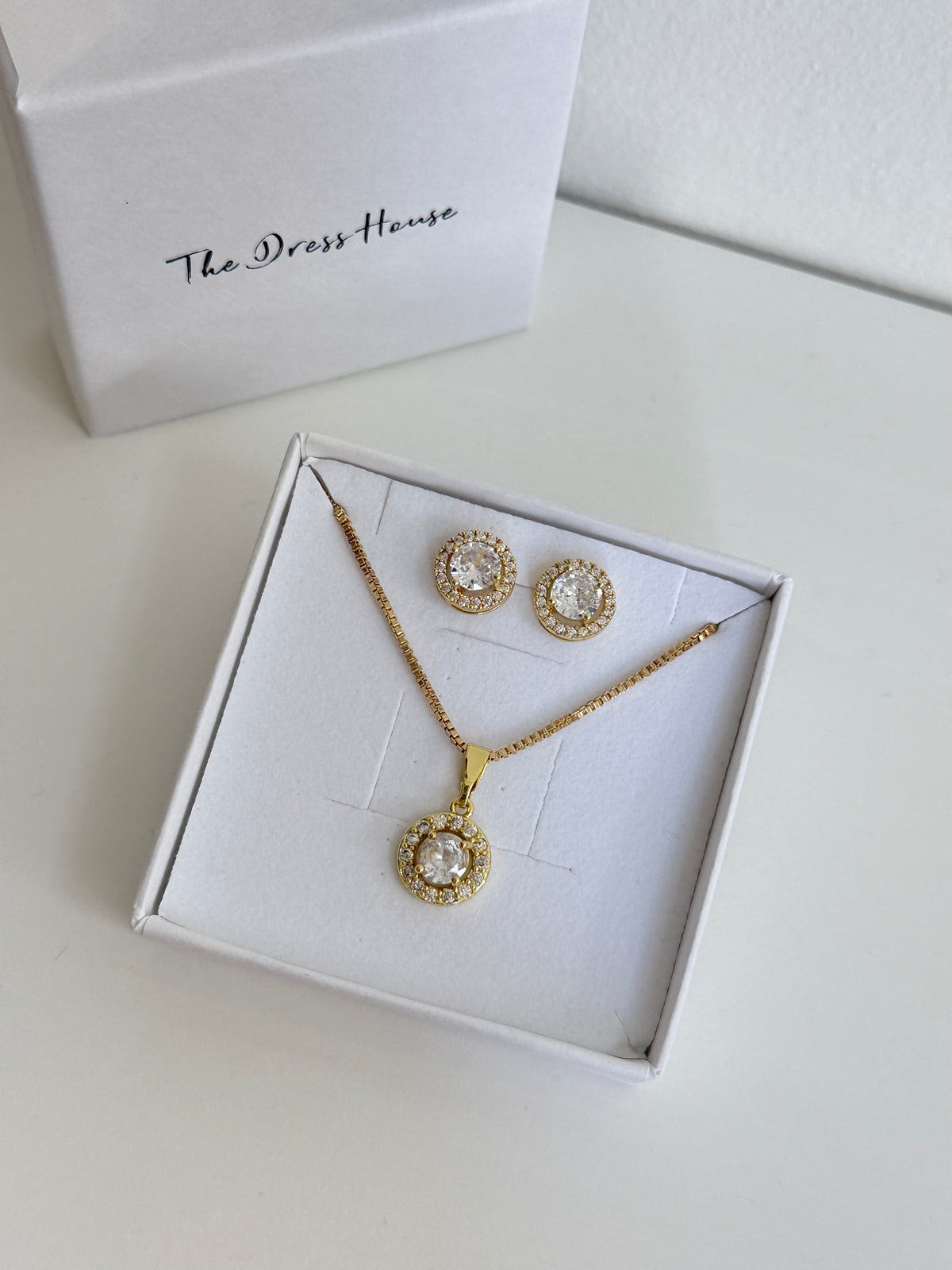 Trifari | Jewelry | Chunky Vintage Gold Trifari Link Necklace Earrings Trifari | Jewelry | Chunky Vintage Gold Trifari Link Necklace Earrings
