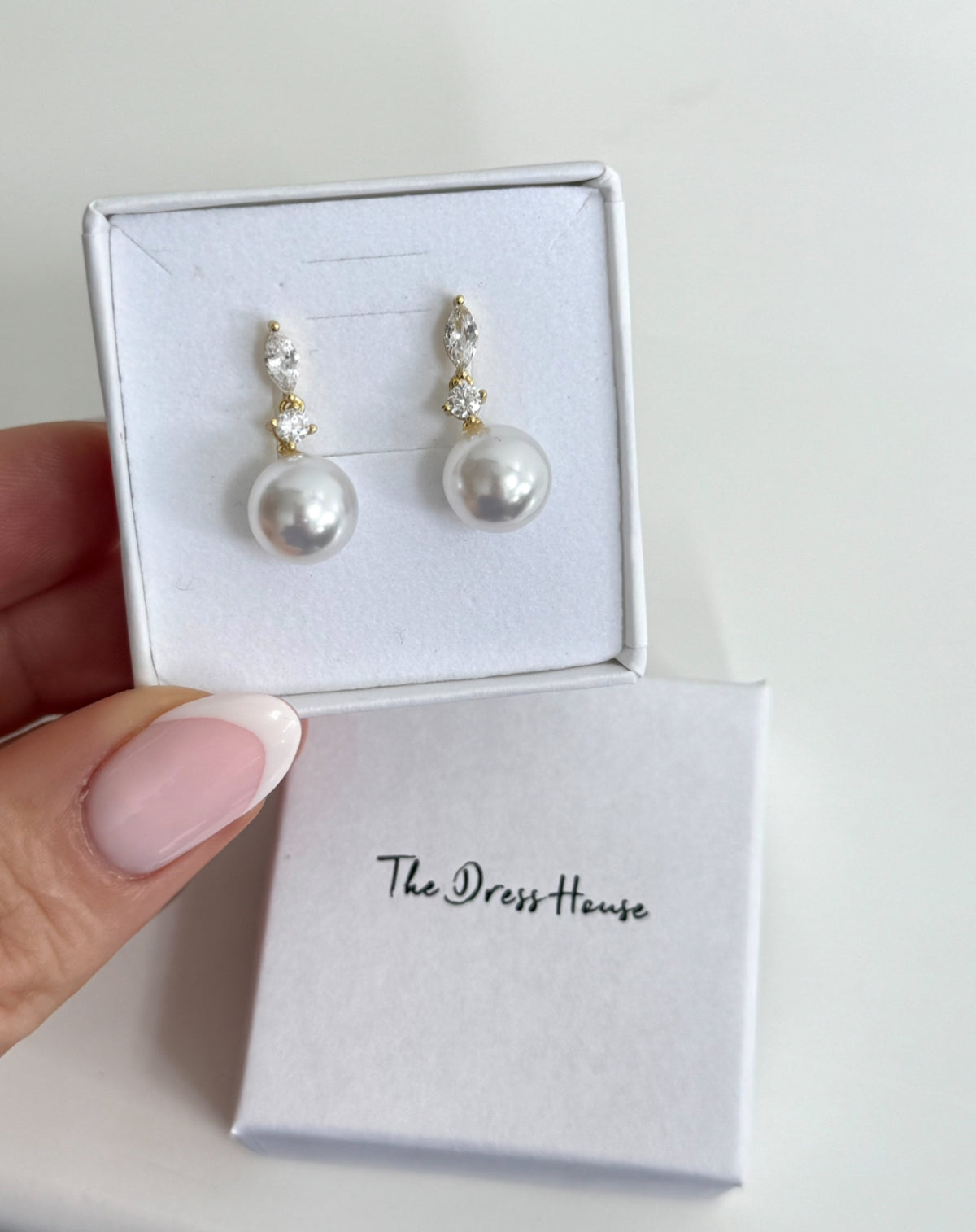 Kate - Gold Pearl Earring
