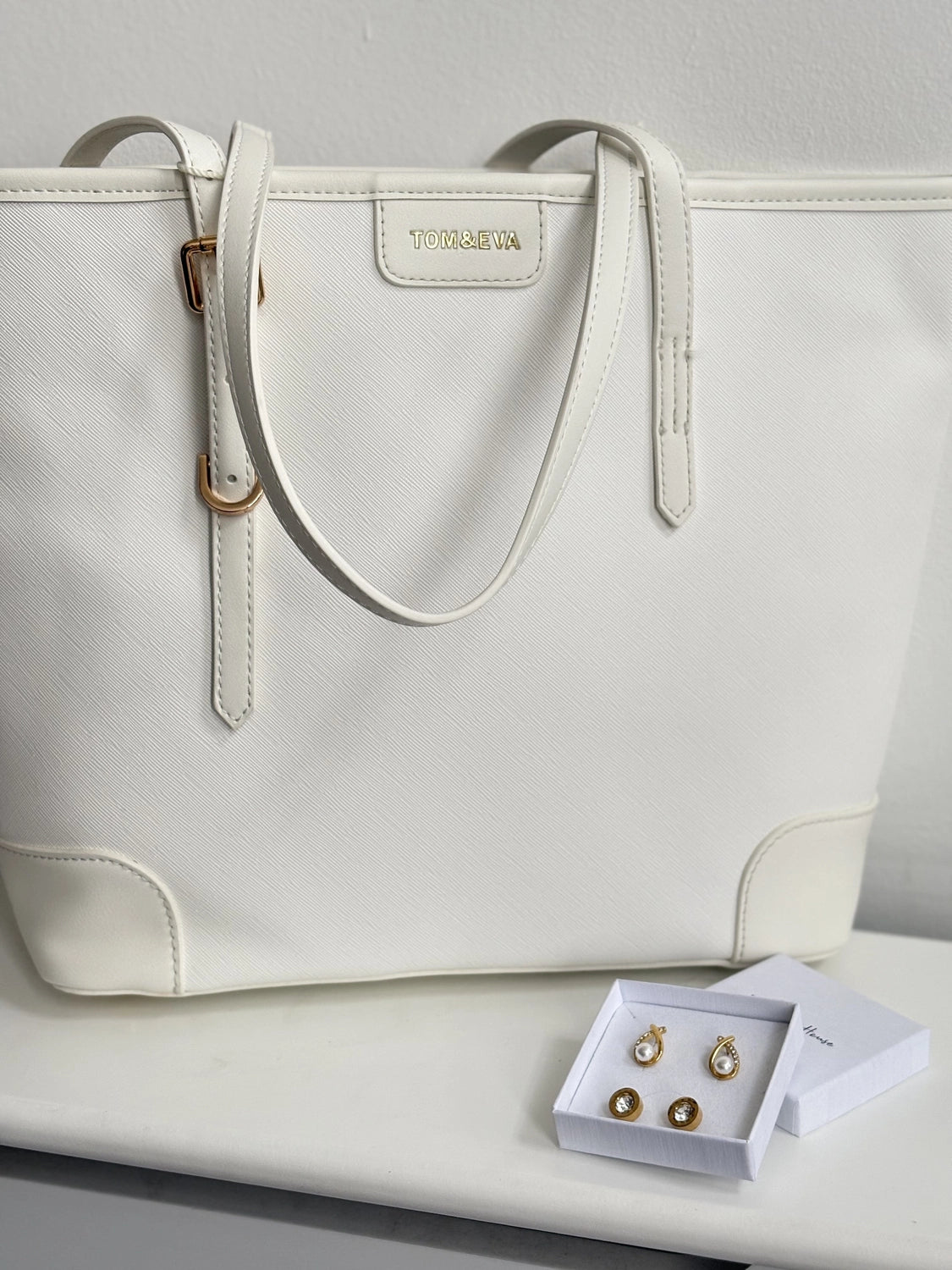 Dress House Gift Set 45 - Kim Handbag Gold Earring
