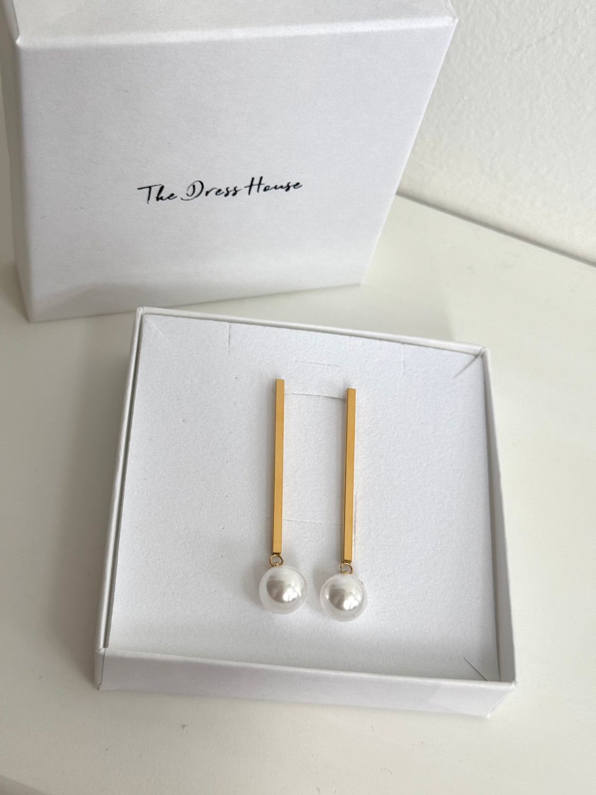 Mia - Gold Pearl Earring