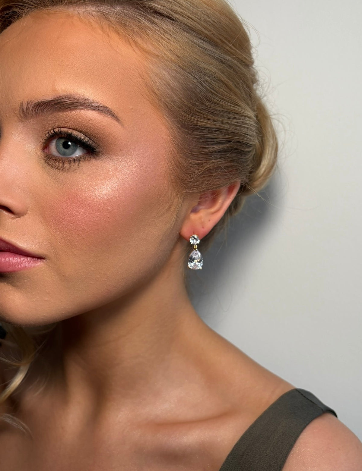 Christina - Gold Diamanté Earring