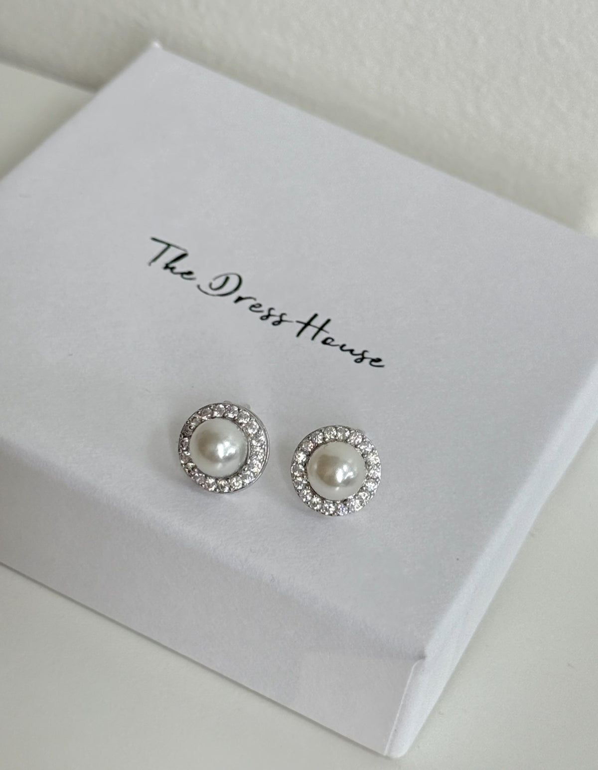 Della May - Pearl Silver Earring