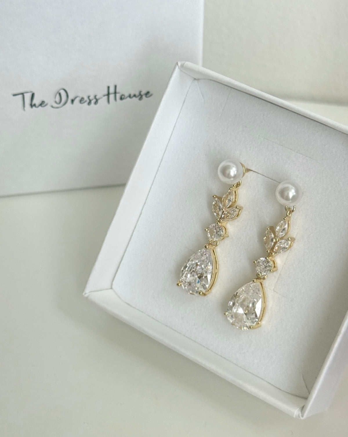 Penny - Gold Pearl Earring