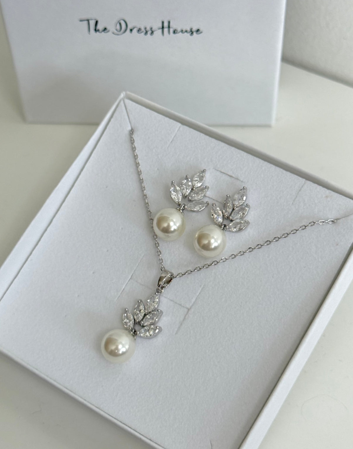Maisy - Silver Pearl Necklace Earring Gift Set