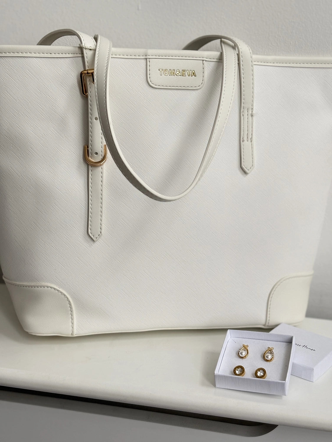 Dress House Gift Set 45 - Kim Handbag Gold Earring
