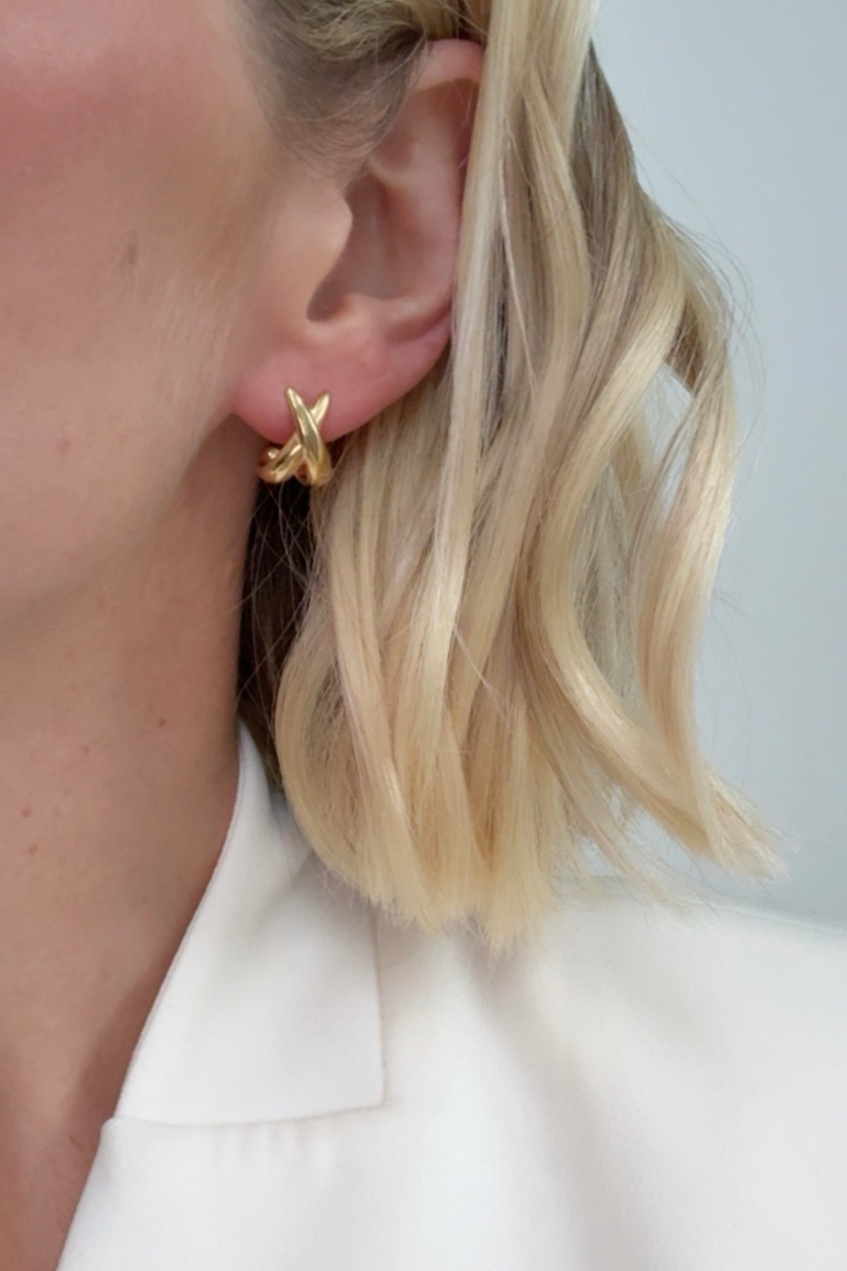 Nora - Gold Hoop Earring