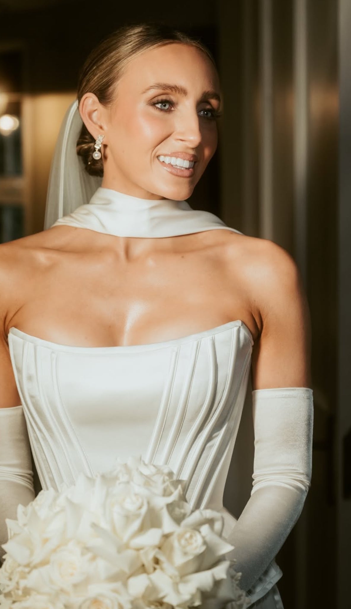 Indy - Pearl Gold Earring