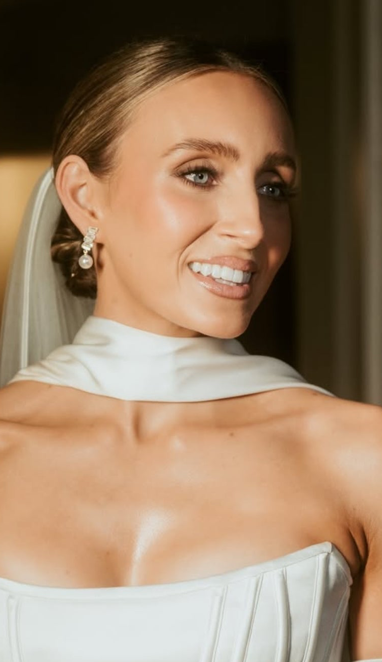 Indy - Pearl Gold Earring