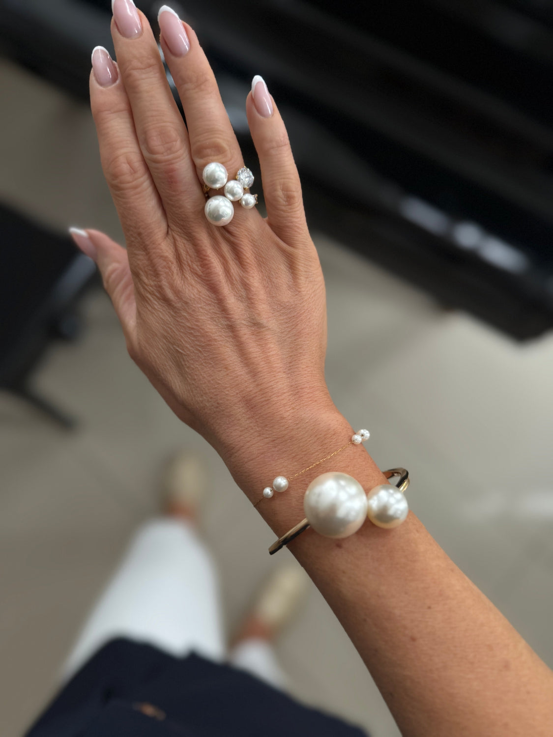 Lisa - Gold Pearl Bangle