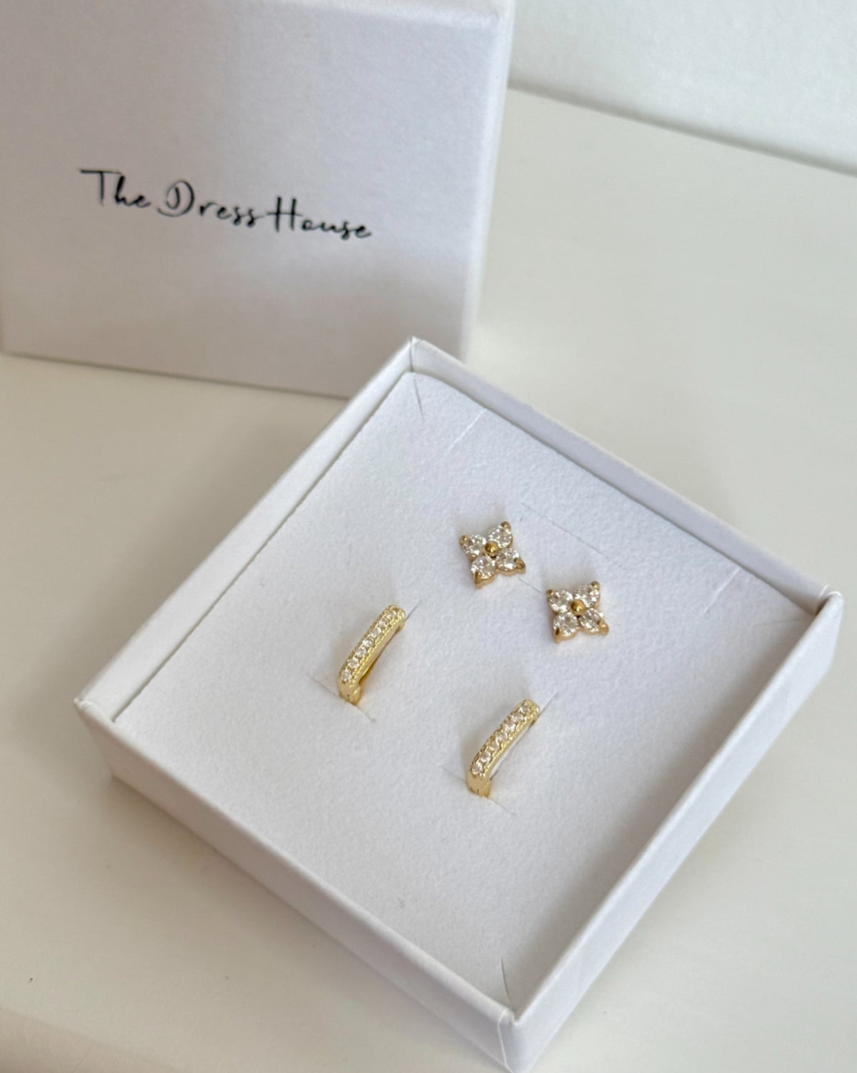 Ellie Clover Gold Stacking Earring Set