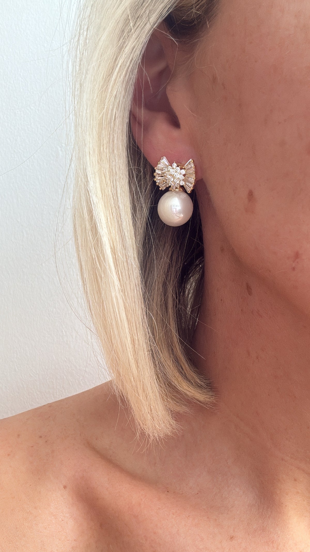 Freya - Gold Diamanté Earring