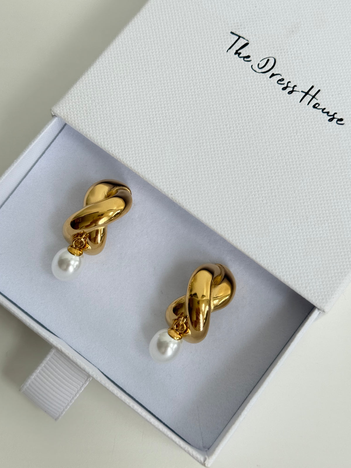 Winnie - Gold Pearl Earring