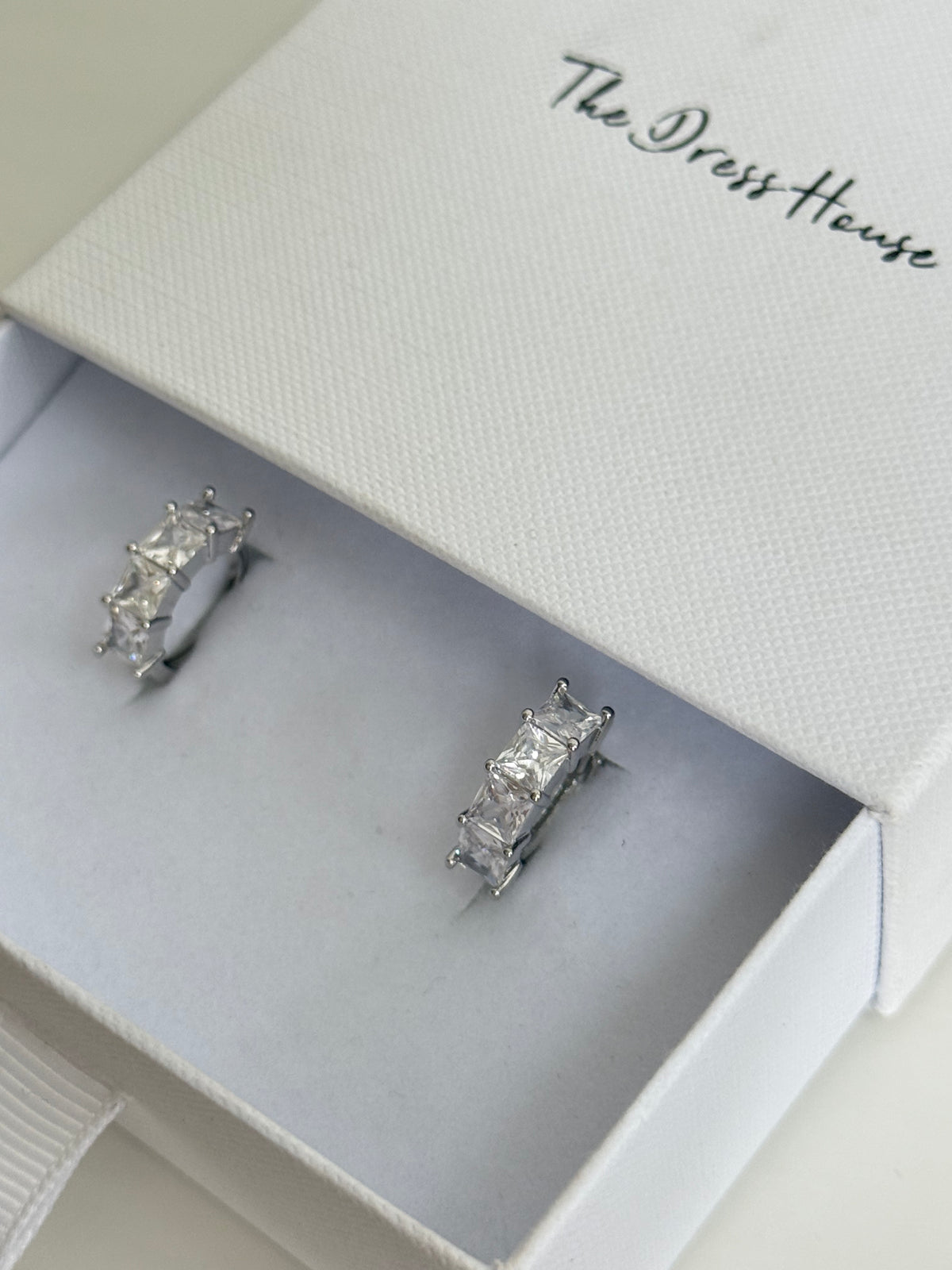 Kim - Silver Hoop Earring
