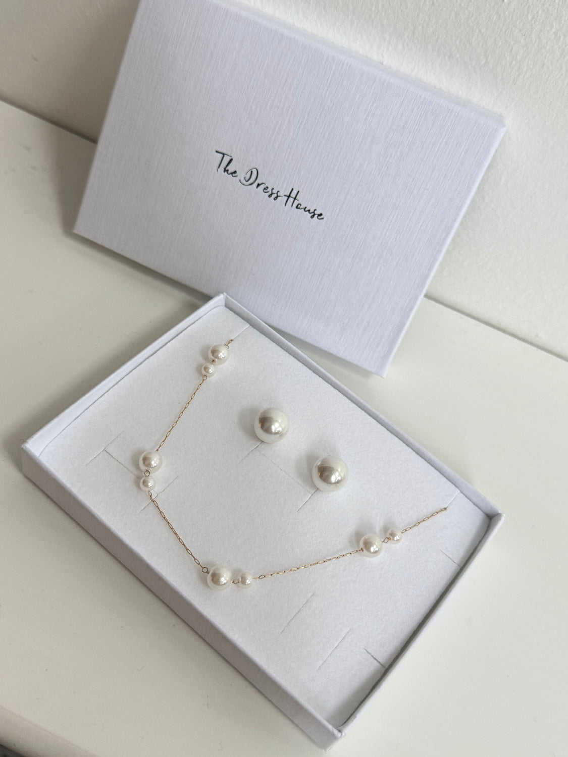 Christmas Gift Set 10 - Gold Pearl Necklace Earring