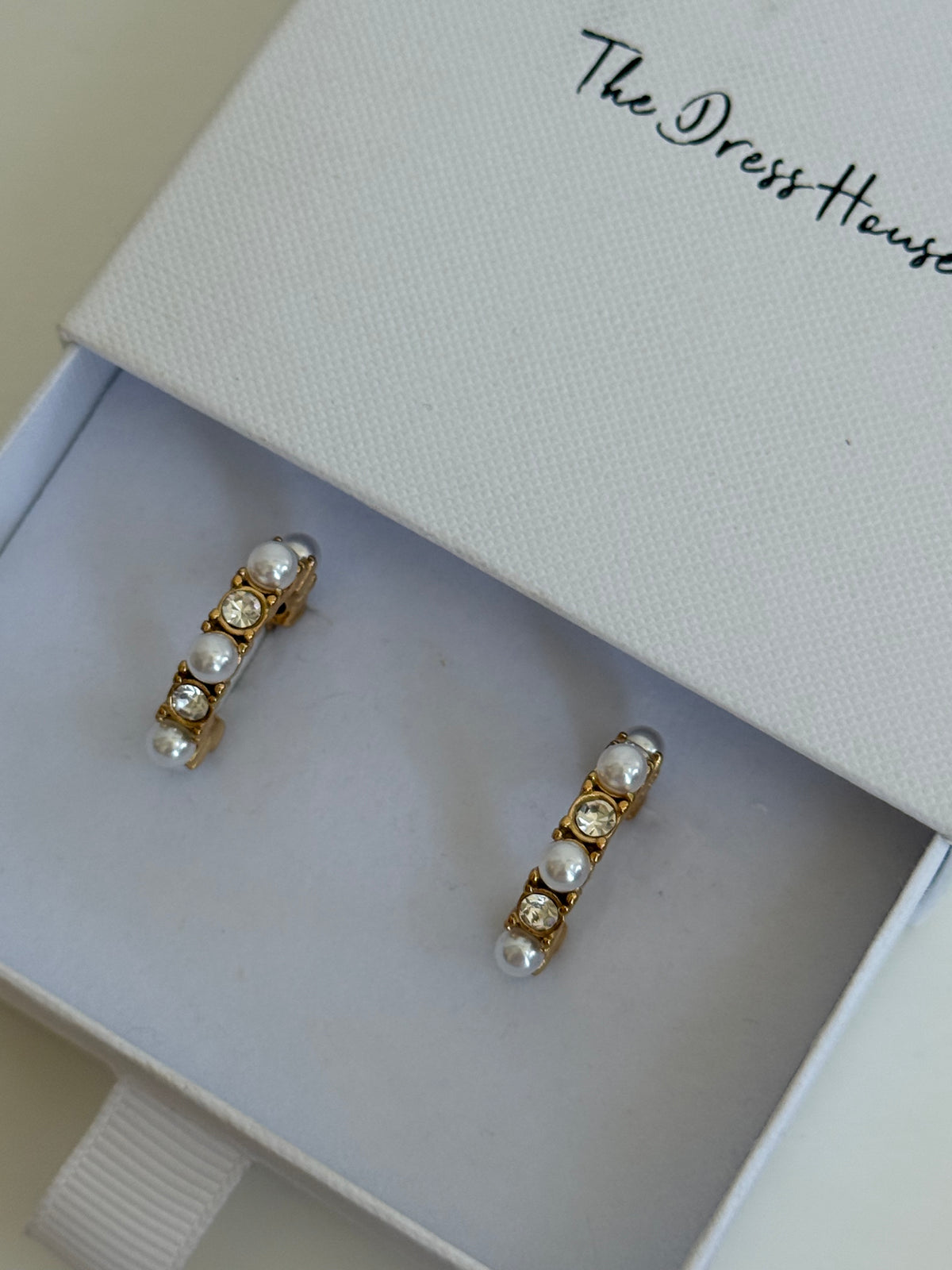 Chelsey - Gold Pearl Hoop Earring