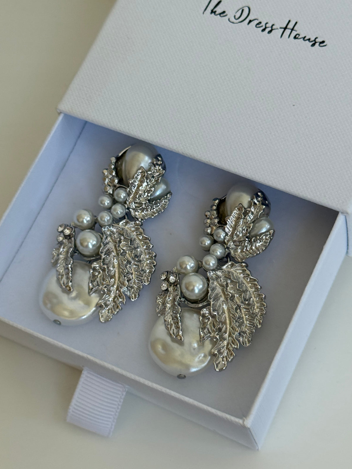 Julia - Silver Pearl Earring