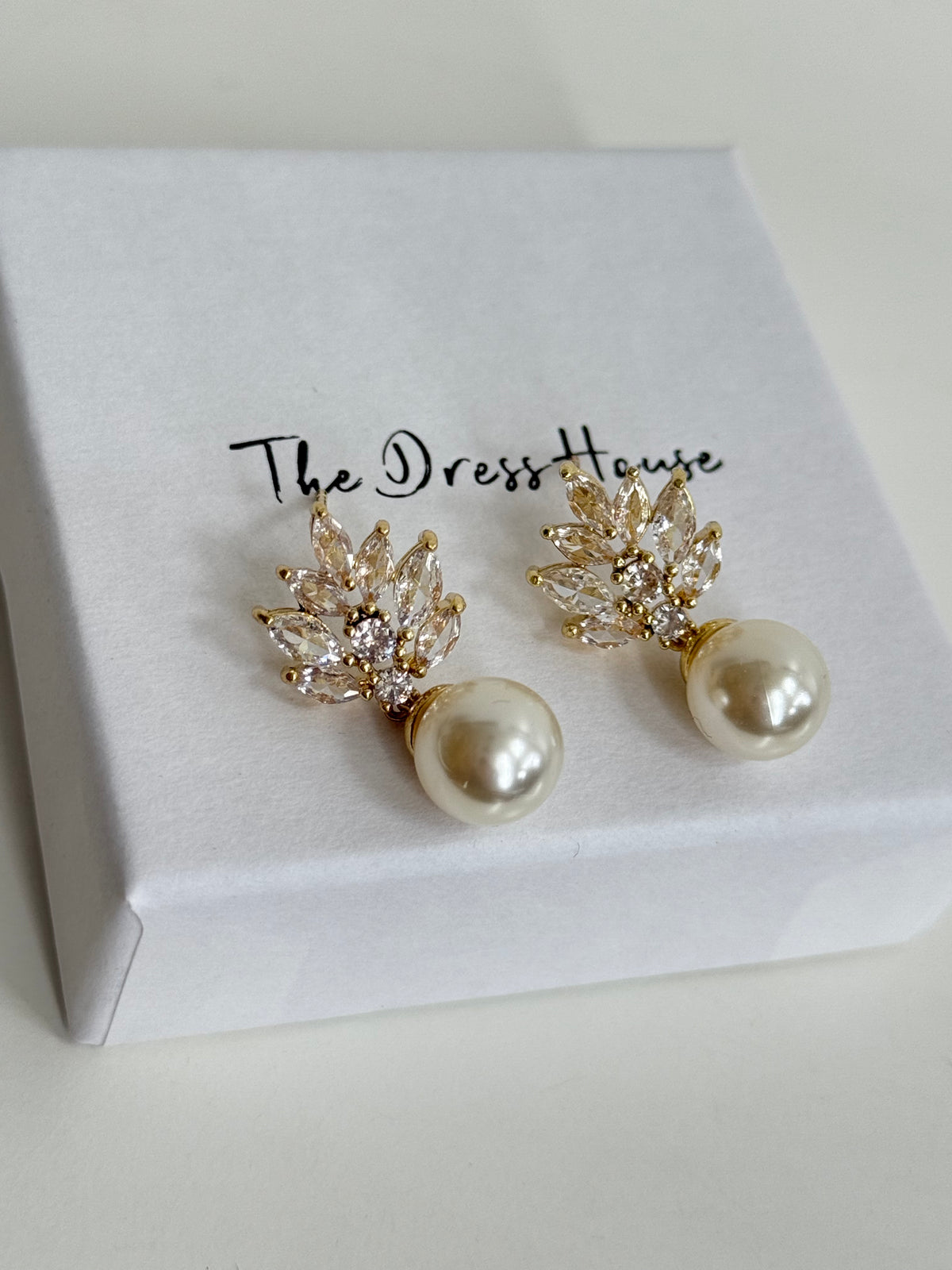 Shona - Gold Pearl Earring