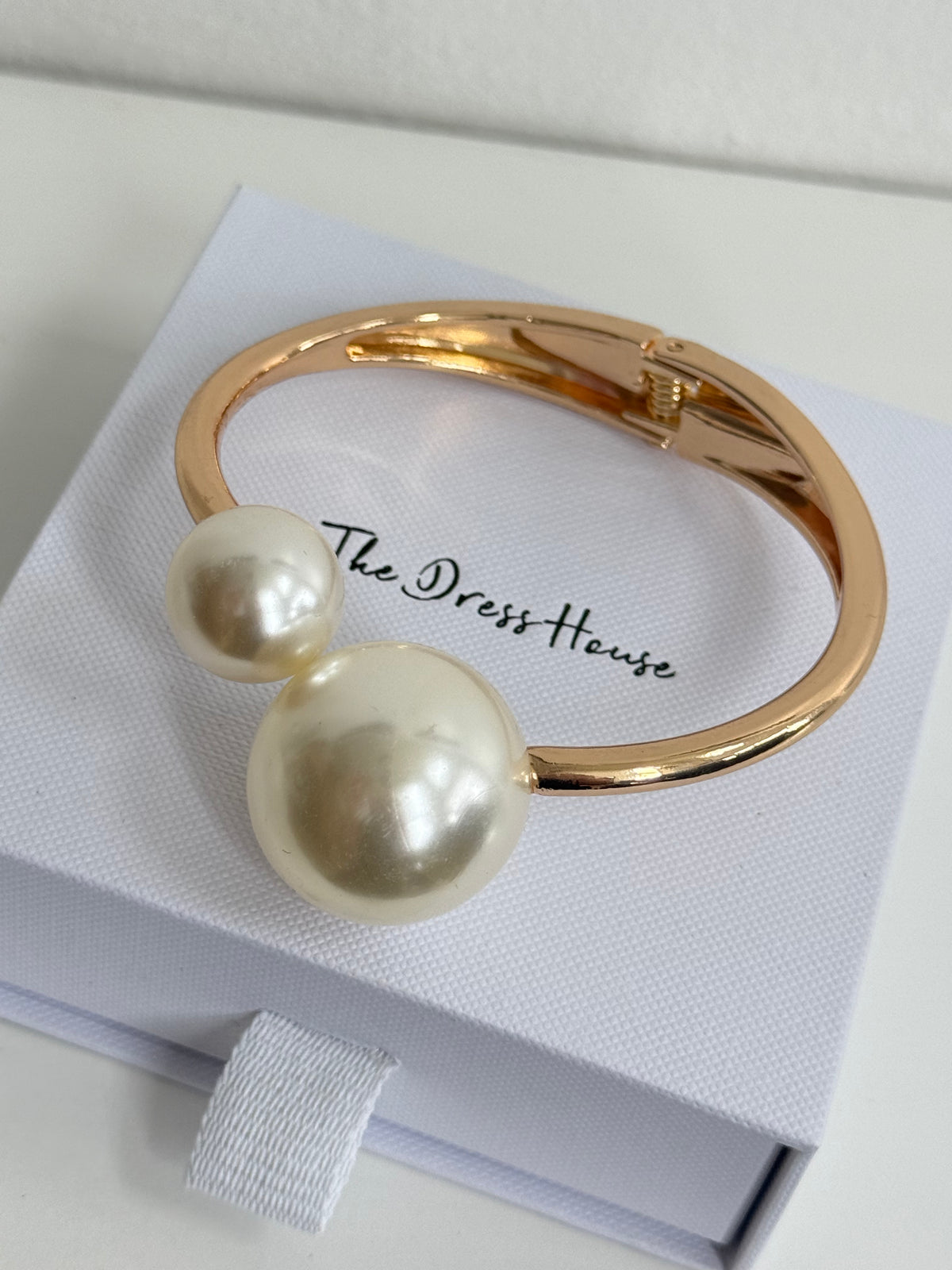 Lisa - Gold Pearl Bangle