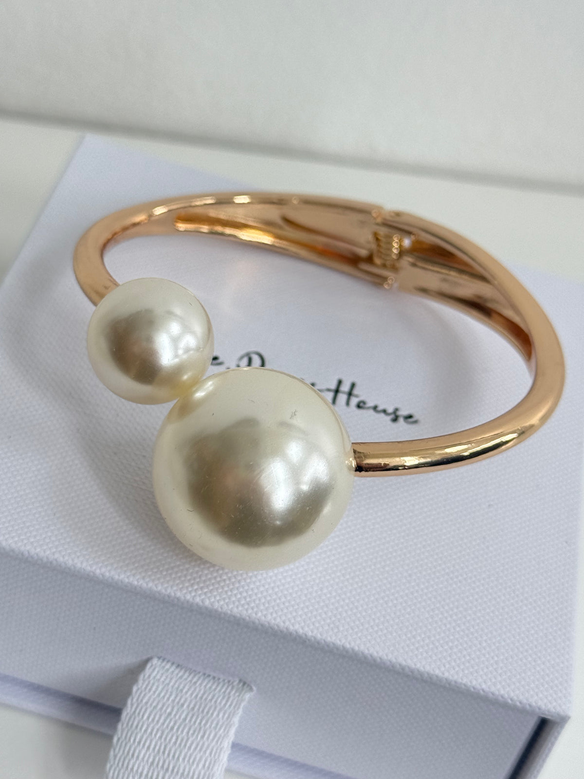 Lisa - Gold Pearl Bangle