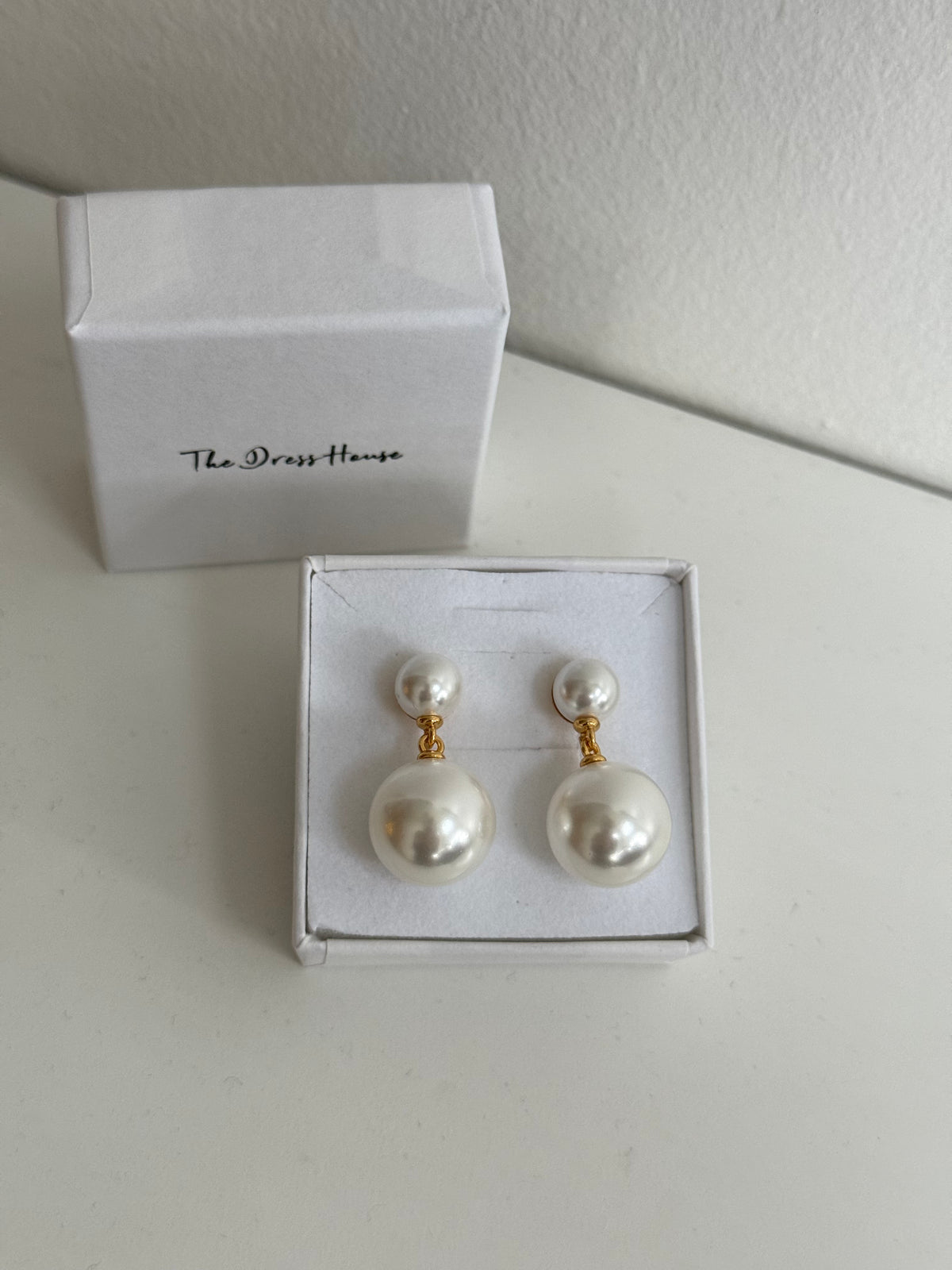 Carina - Gold Pearl Earring