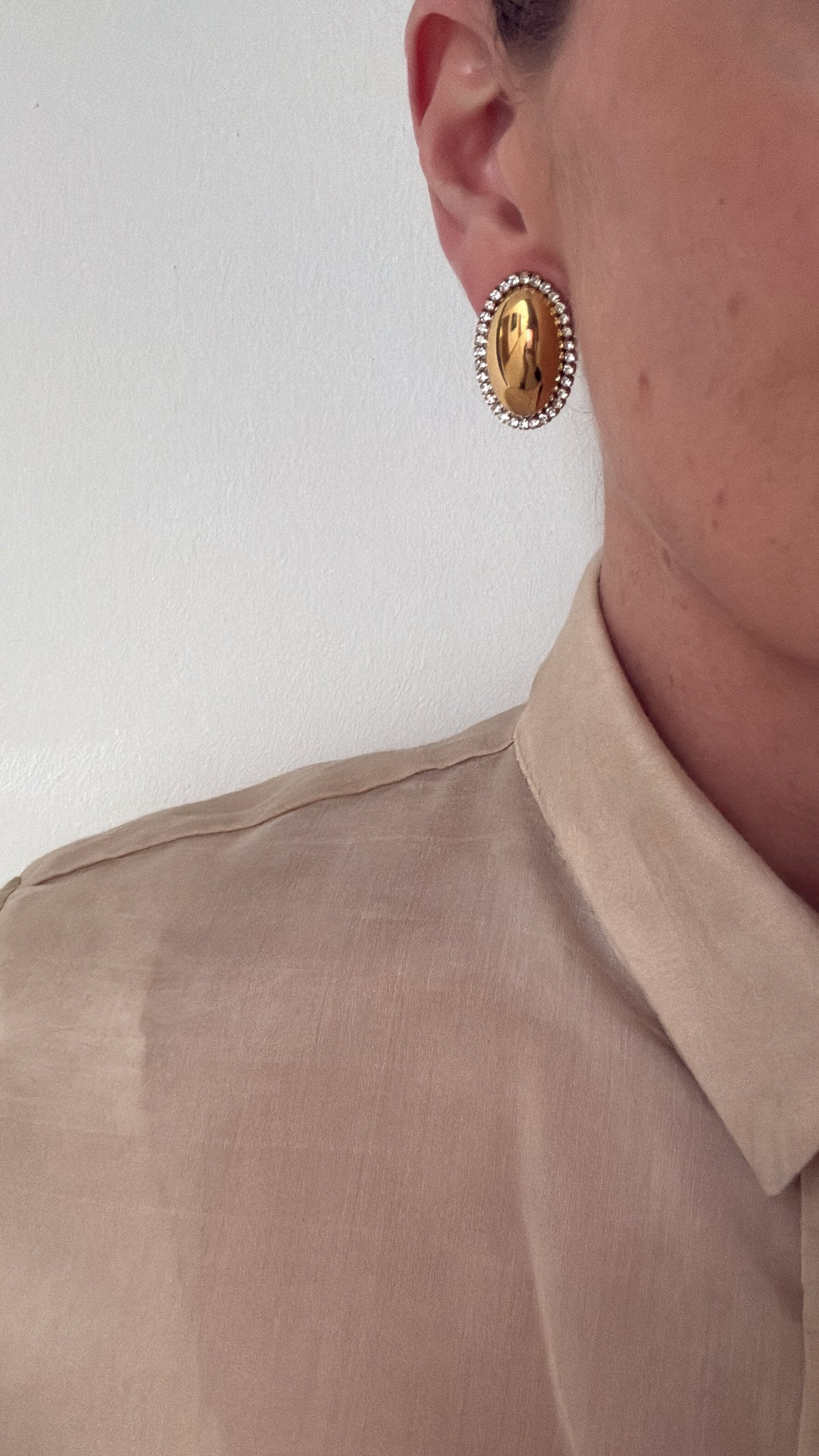 Neola - Gold Statement Earring