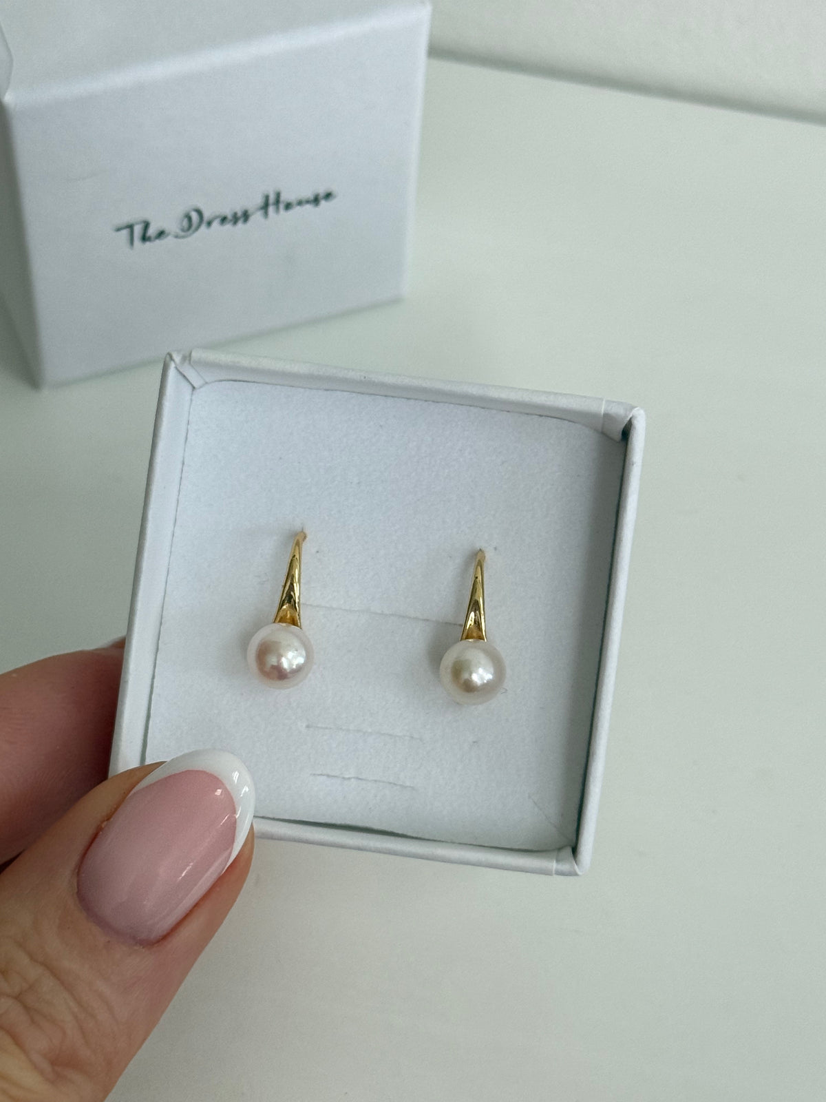 Ellen - Gold Pearl Earring
