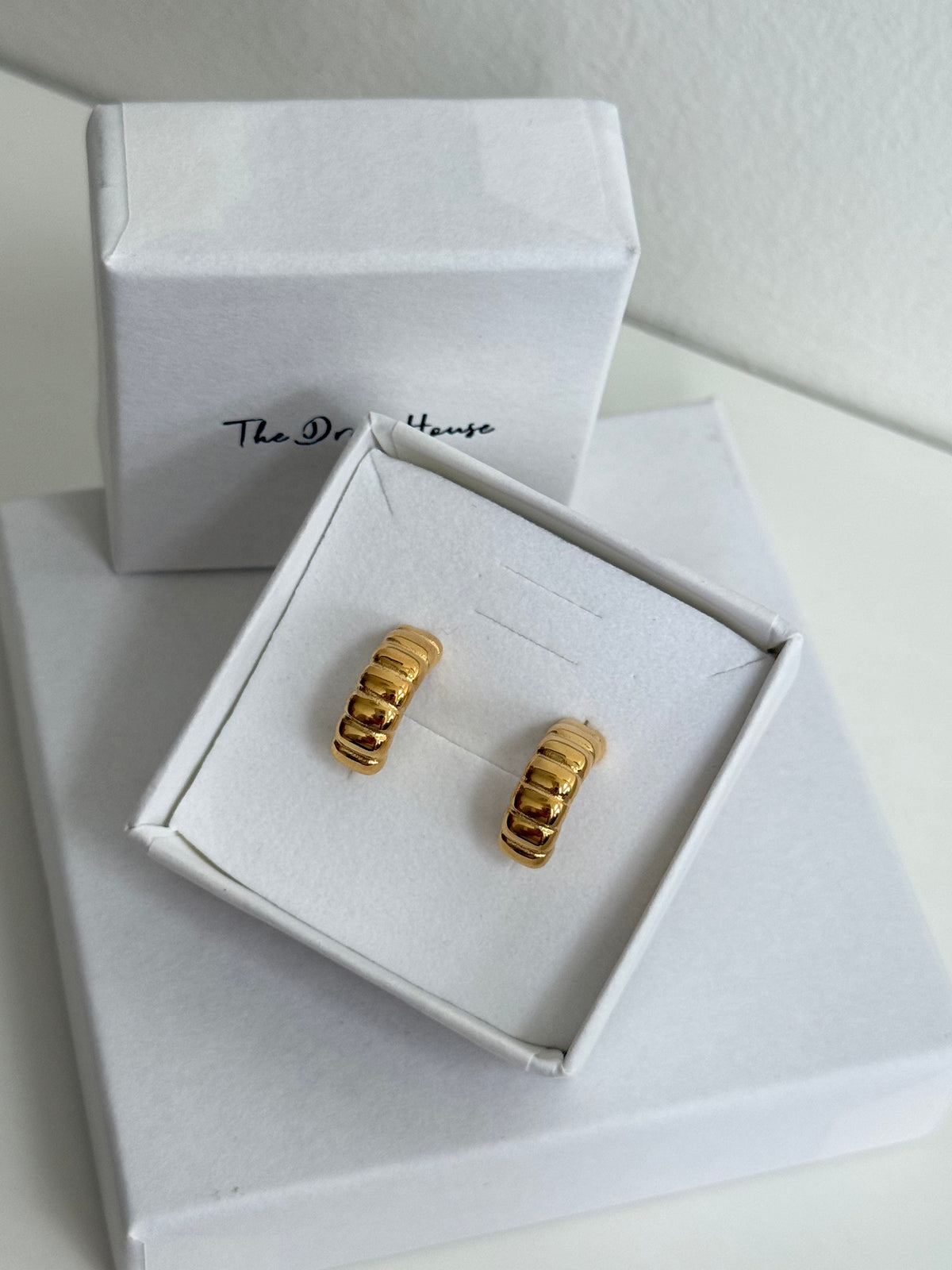 Alice - Gold Hoop Earring