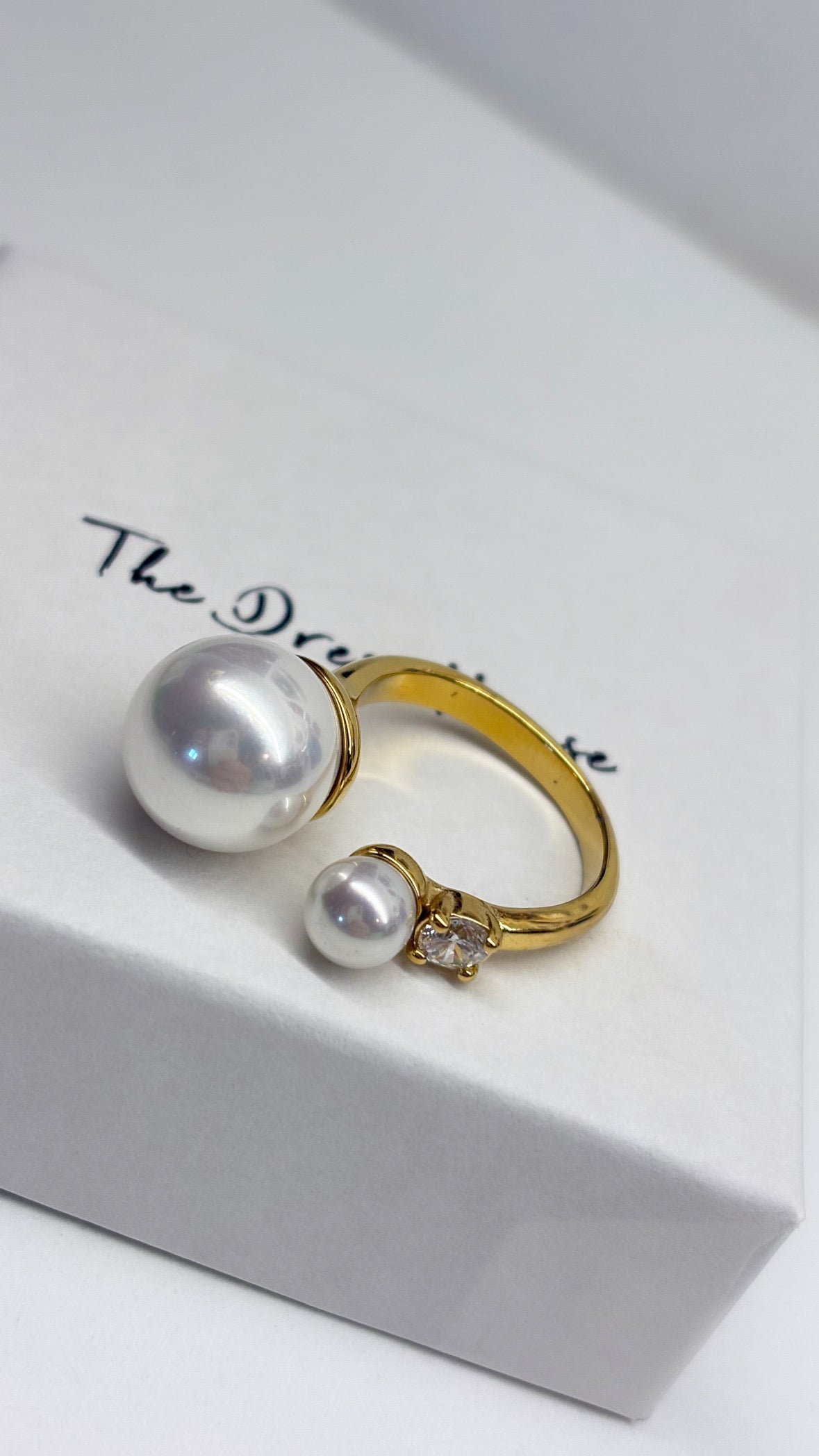 Adele - Gold Pearl Ring