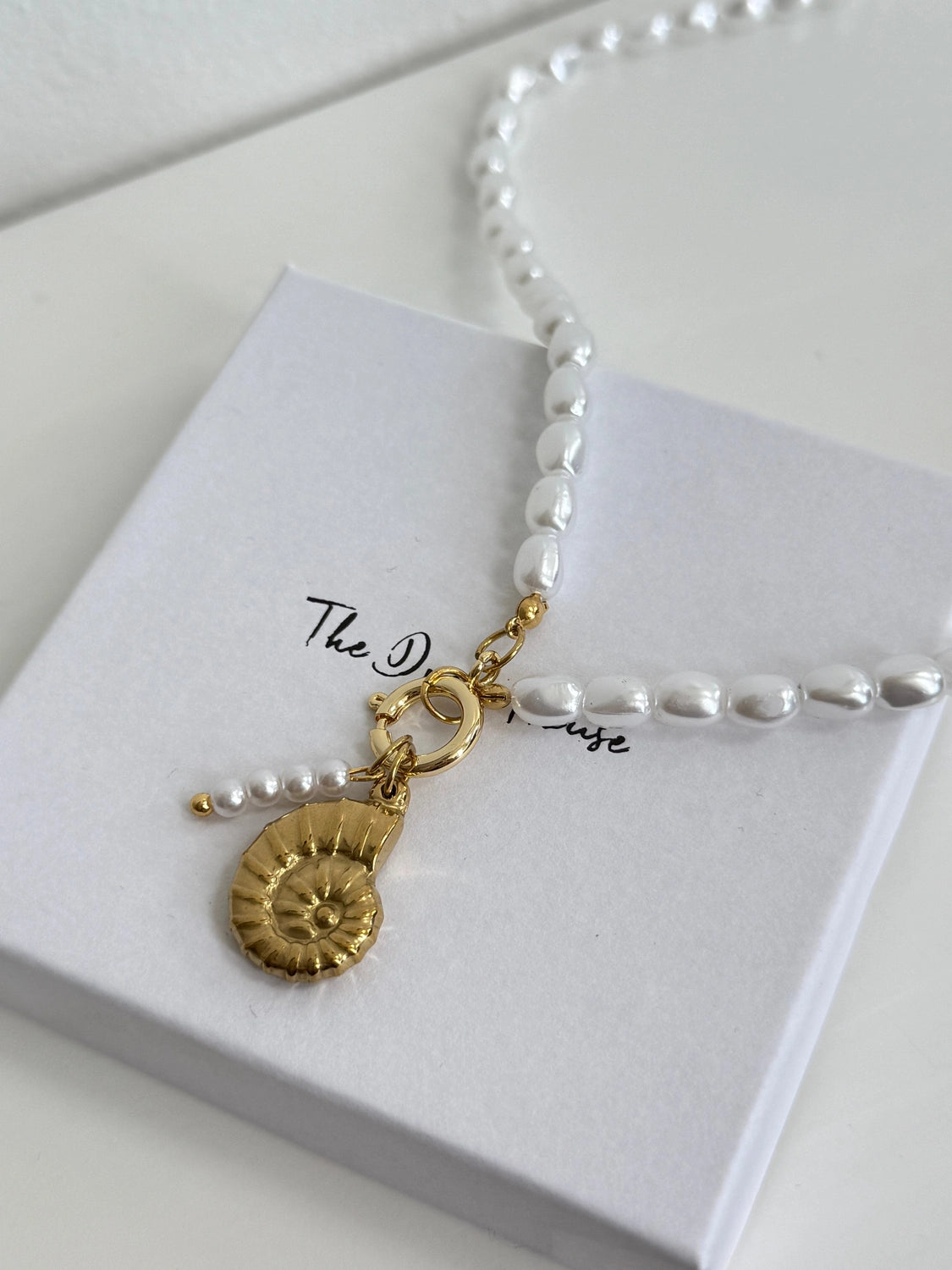 Ellie - Gold Pearl Seashell Necklace