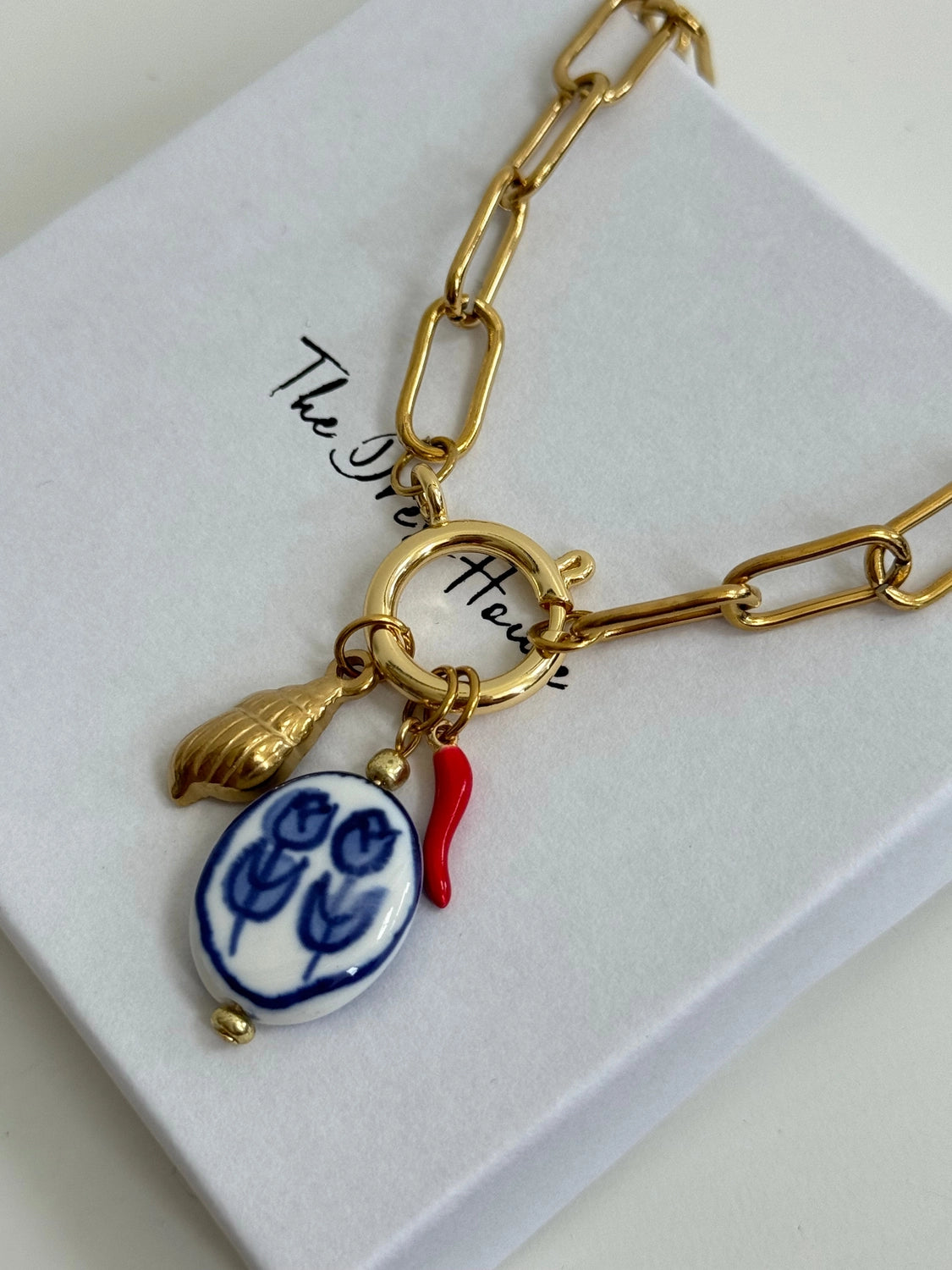 Kira - Gold Seashell Summer Necklace