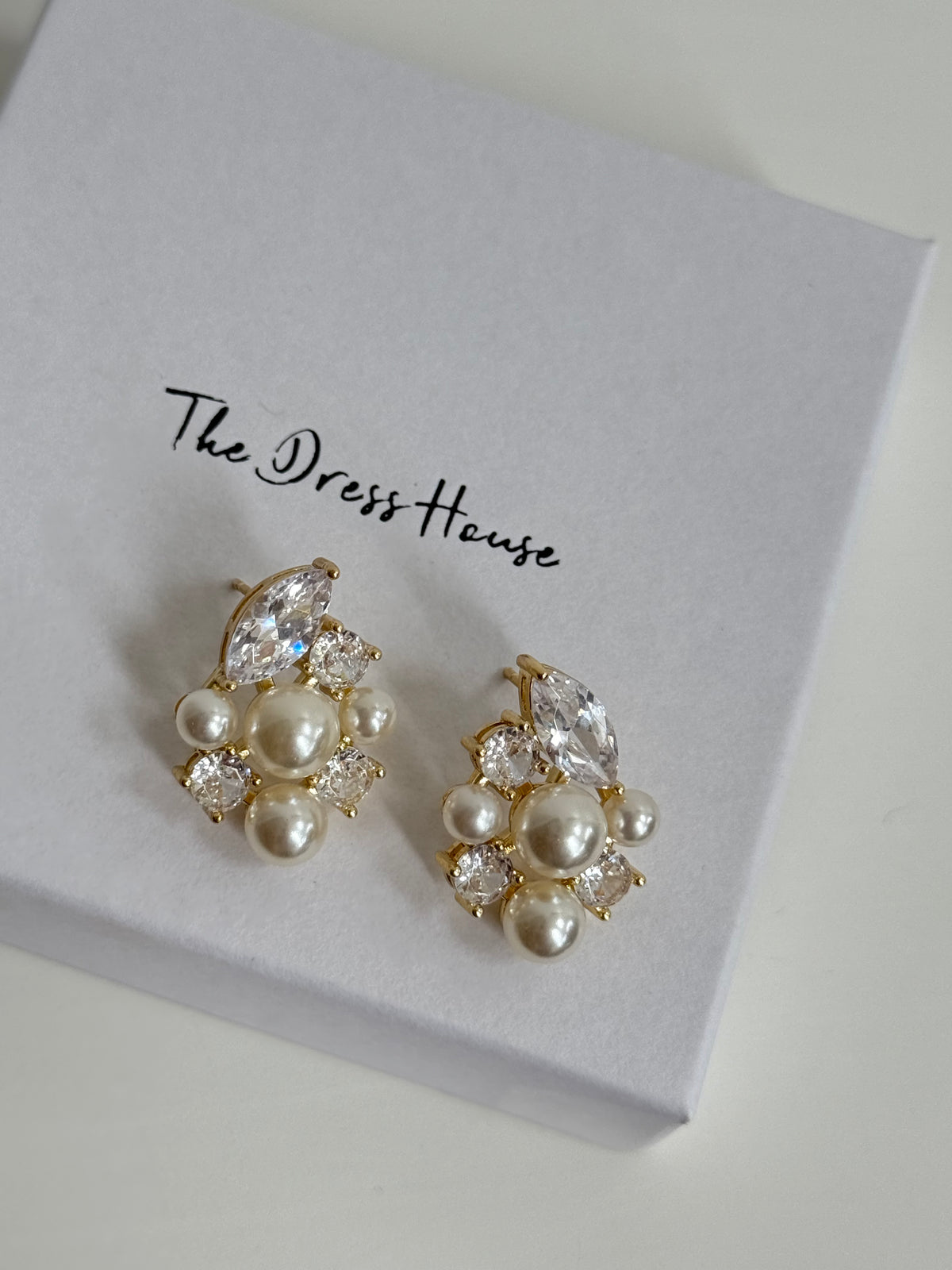 Eden - Gold Pearl Earring