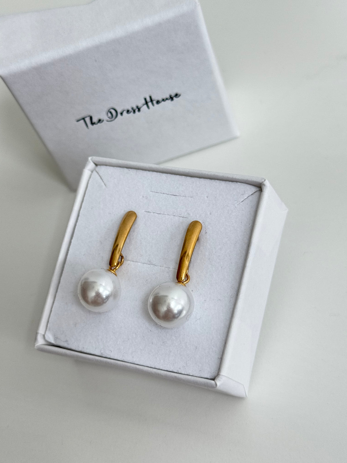 Aida - Gold Pearl Earring