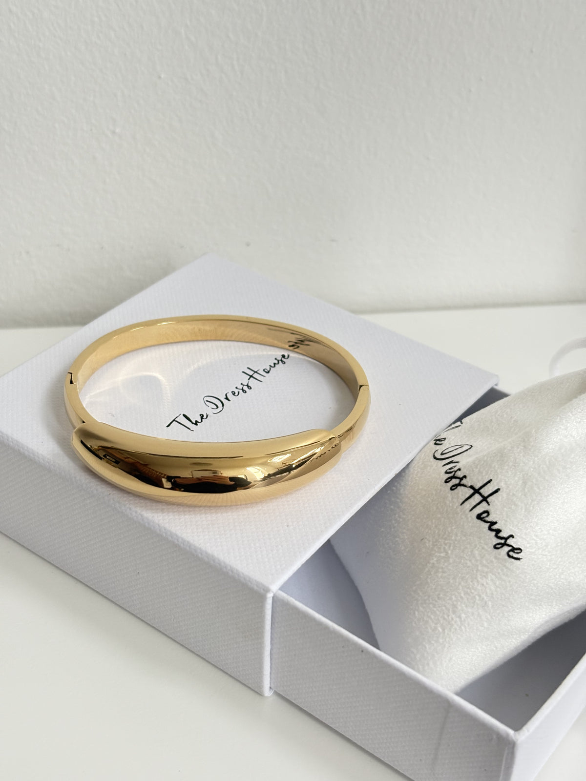 Maria - Gold Bangle