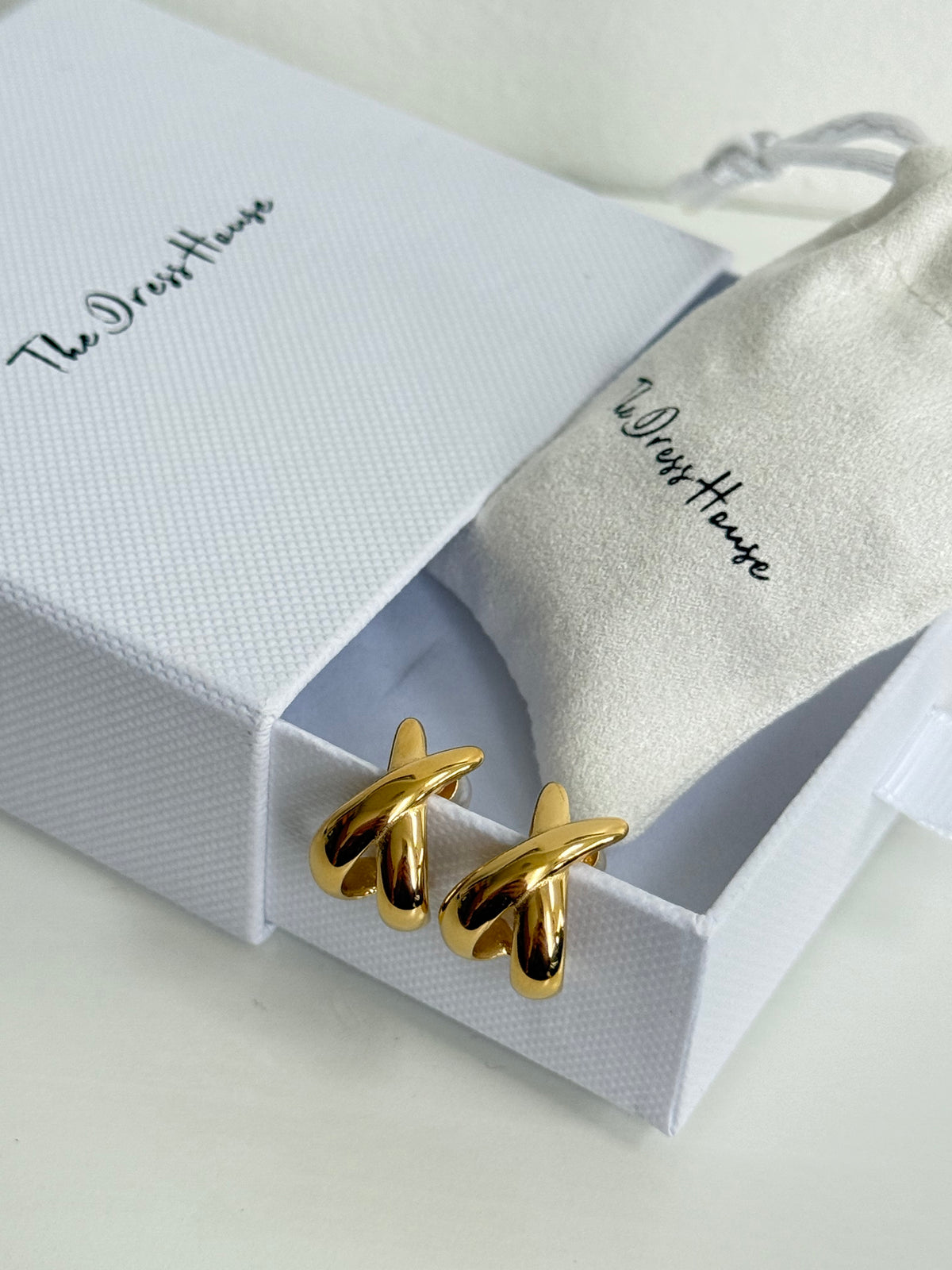 Nora - Gold Hoop Earring