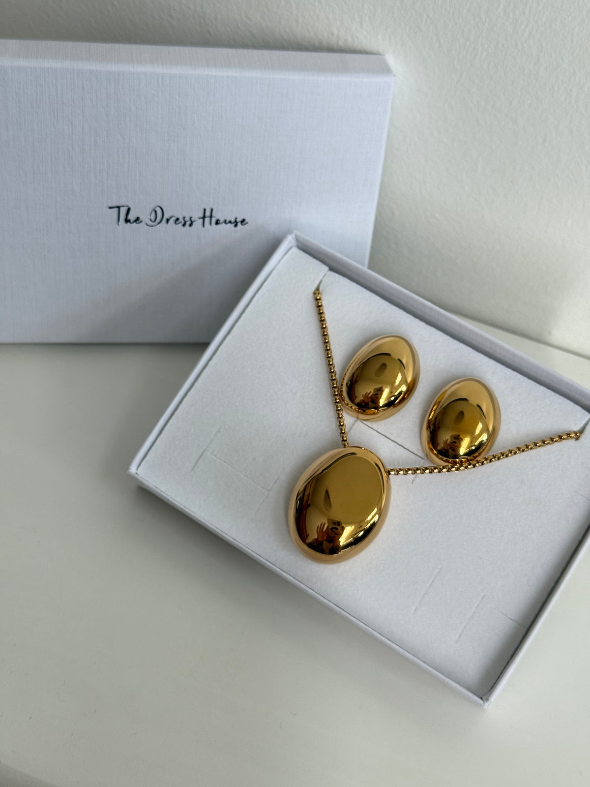 Cleo - Gold Necklace (long) Earring Set