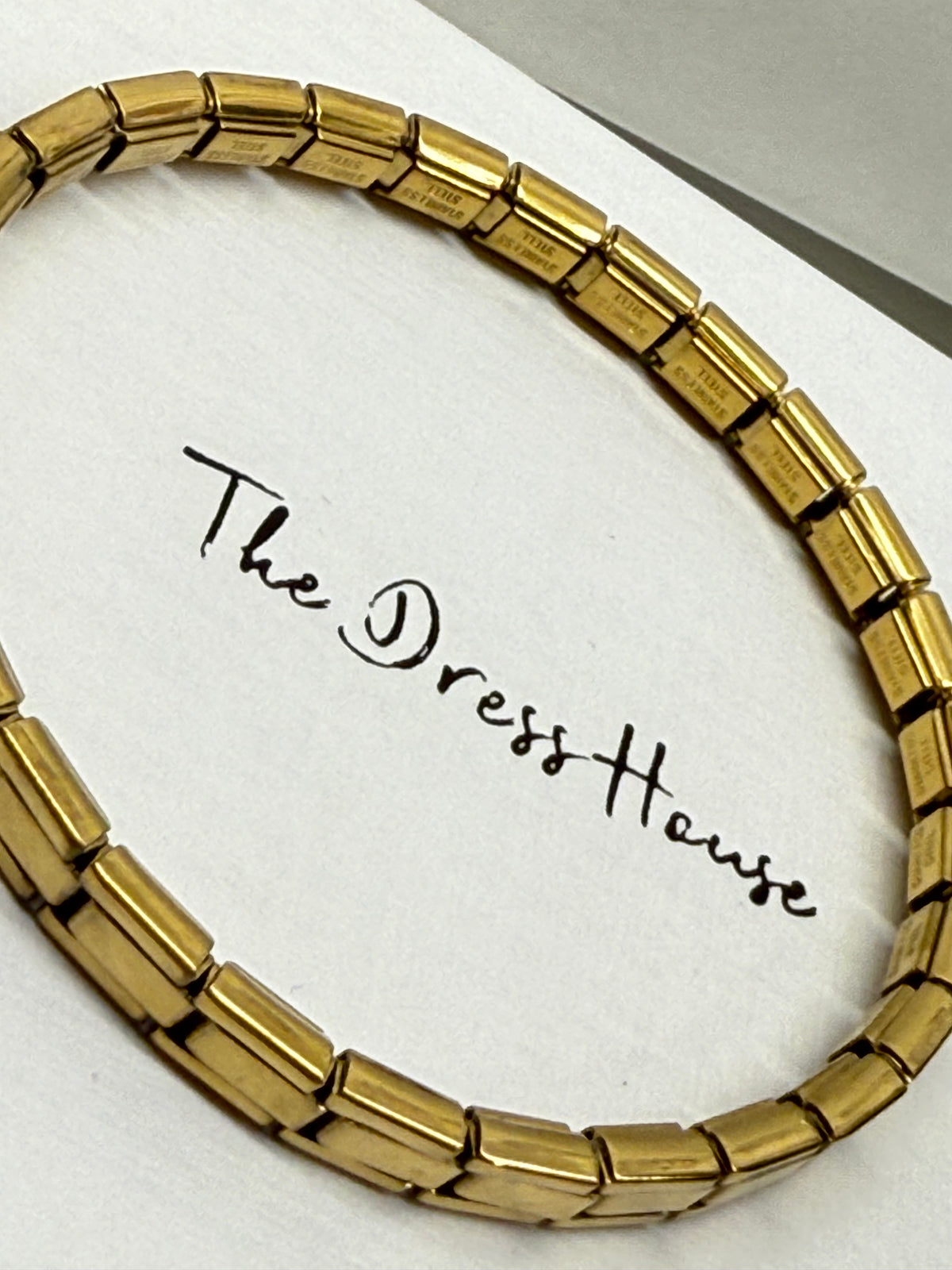 Alia - Gold Bangle Bracelet