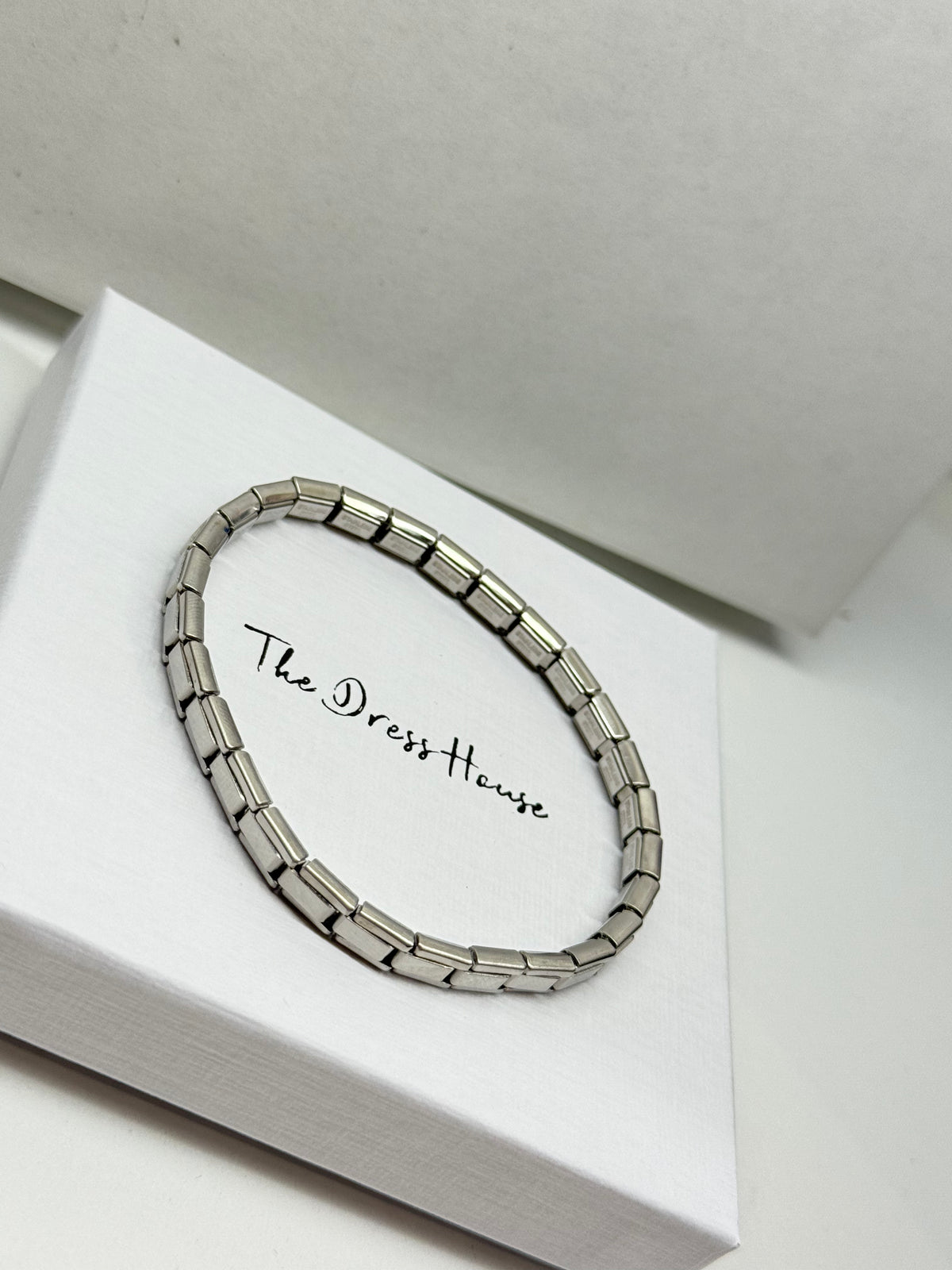 Alia - Silver Bangle Bracelet