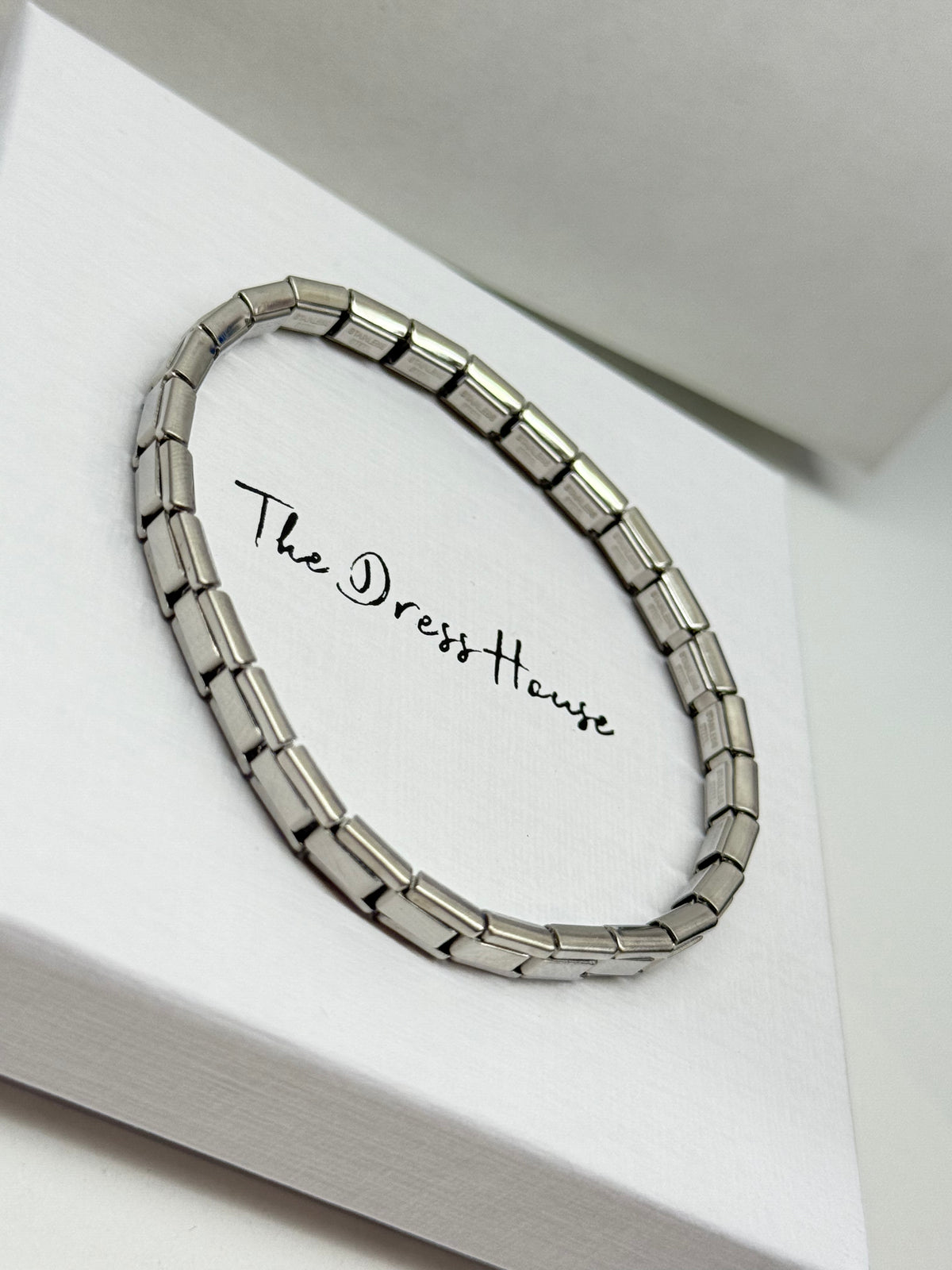 Alia - Silver Bangle Bracelet