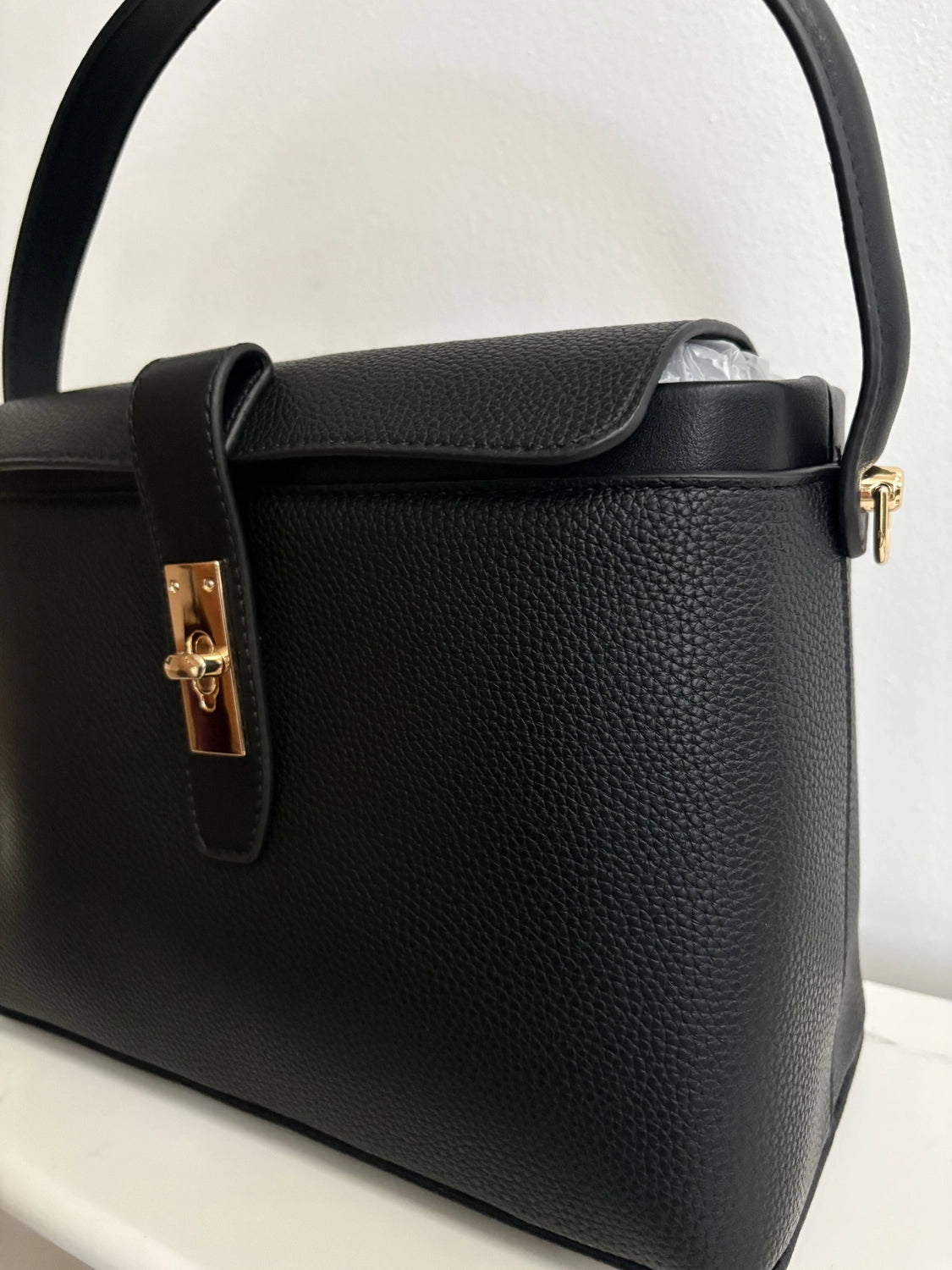 Tom & Eva Sara Black Gold Handbag