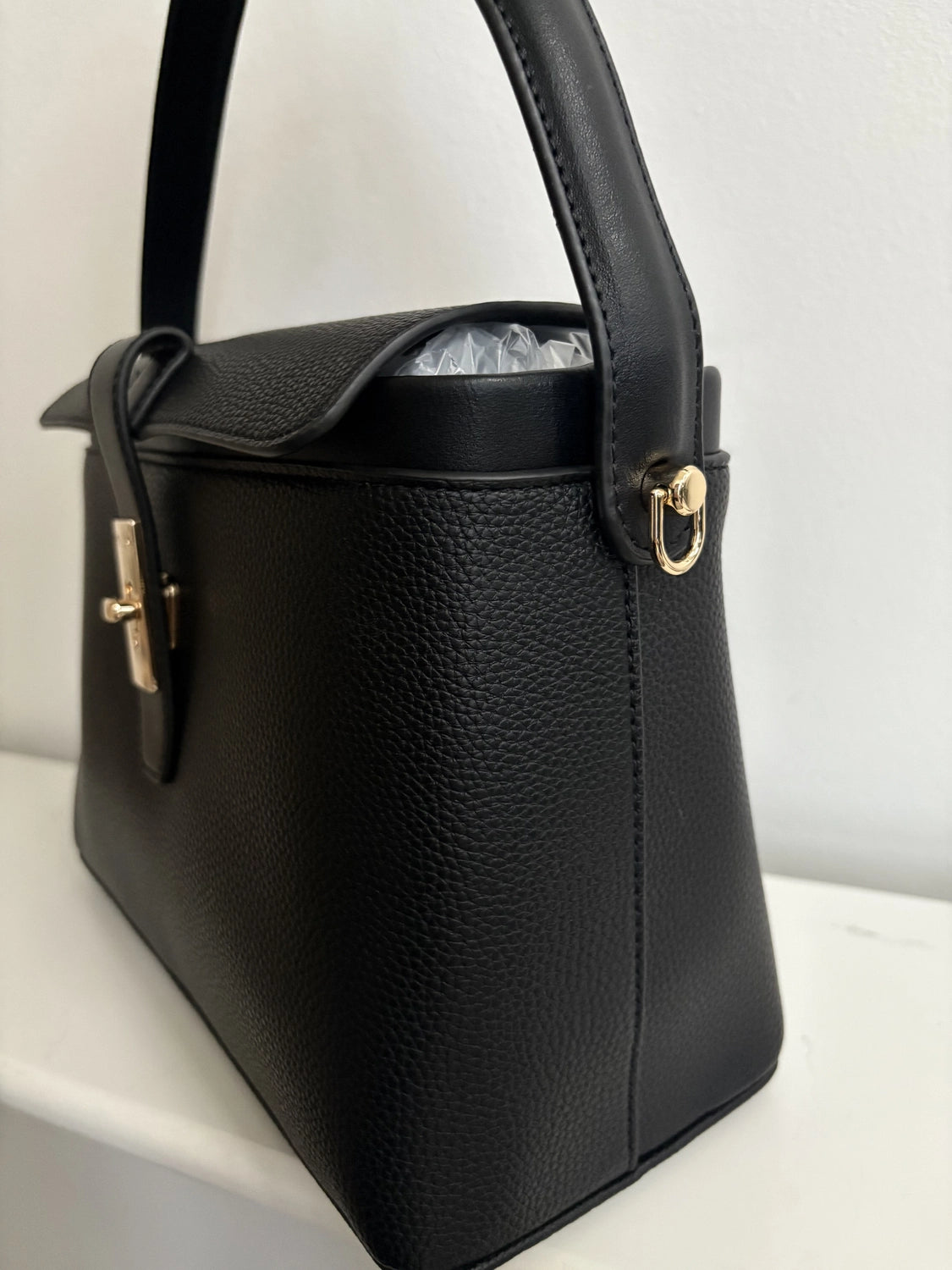 Tom & Eva Sara Black Gold Handbag