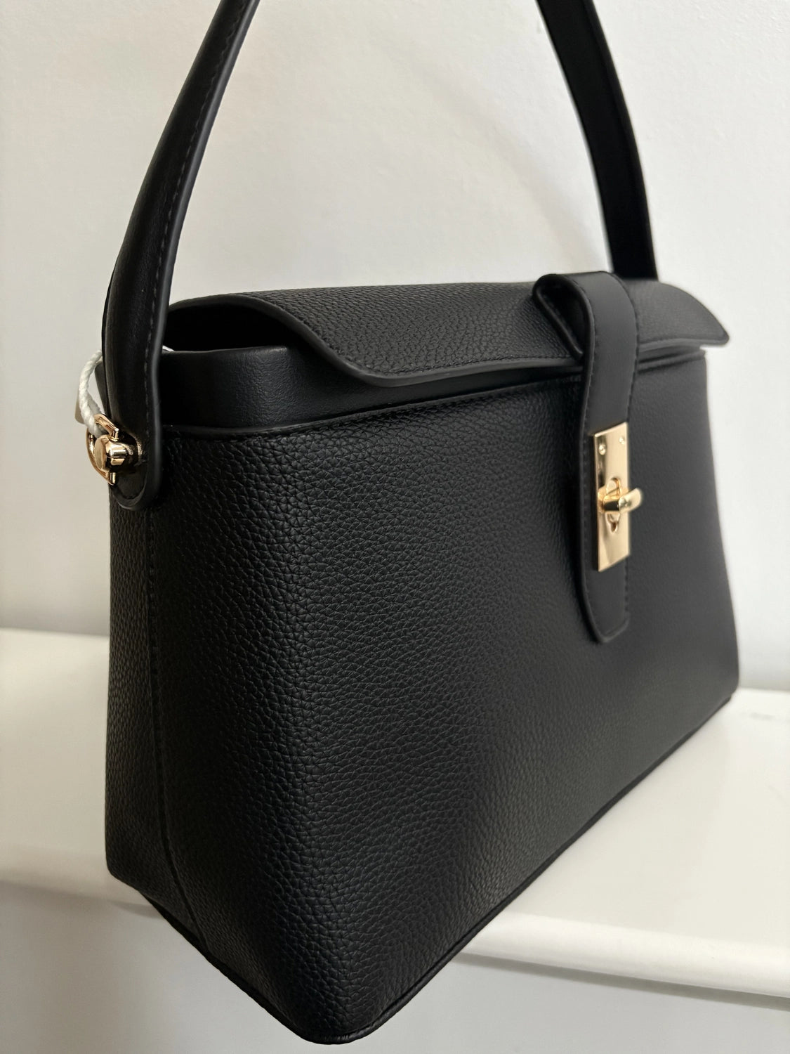 Tom & Eva Sara Black Gold Handbag