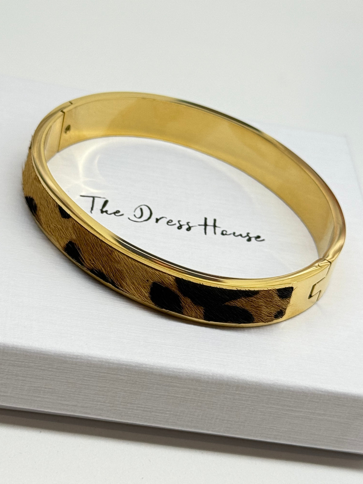 Leah - Gold Leopard Bangle