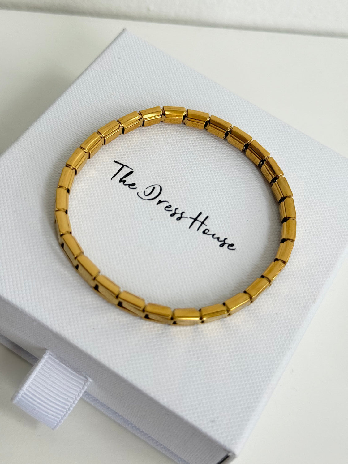 Alia - Gold Bangle Bracelet