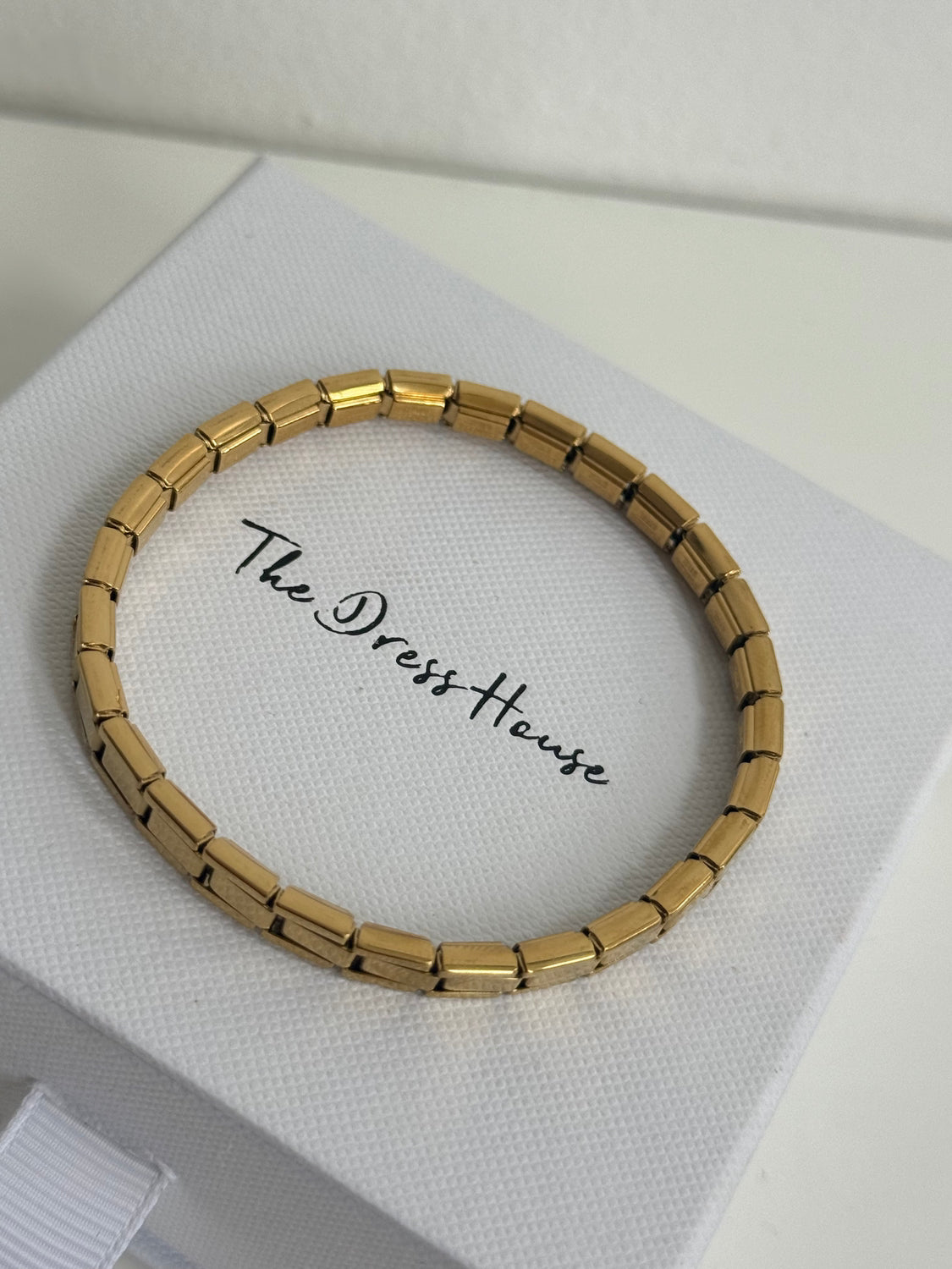 Alia - Gold Bangle Bracelet