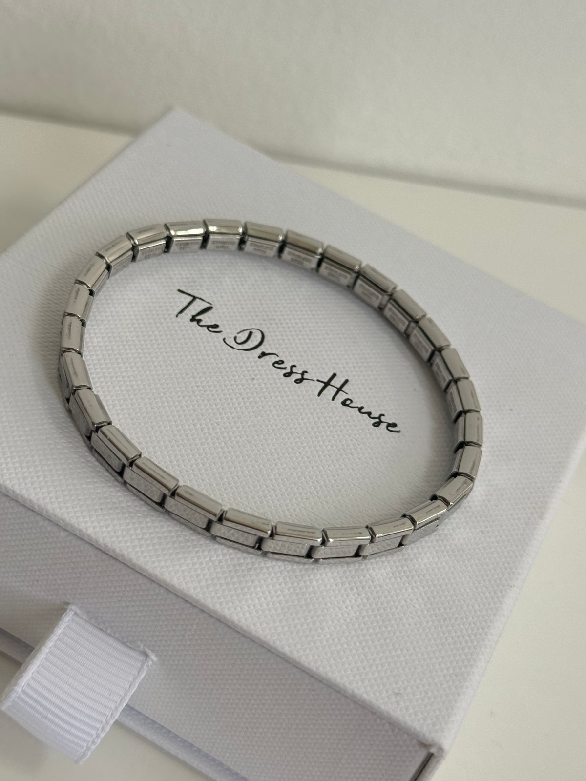 Alia - Silver Bangle Bracelet