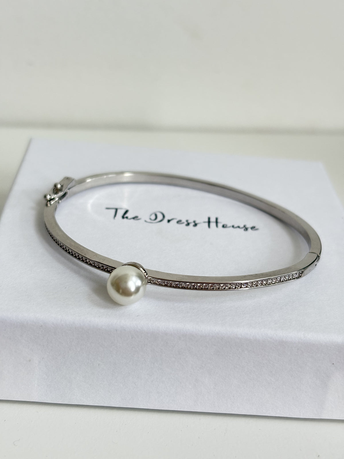Alicia Anya - Silver Pearl Earring Bangle Set
